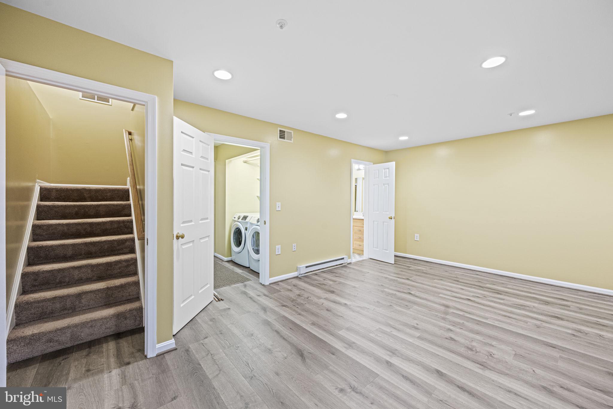 2400 Old Mystic Ct