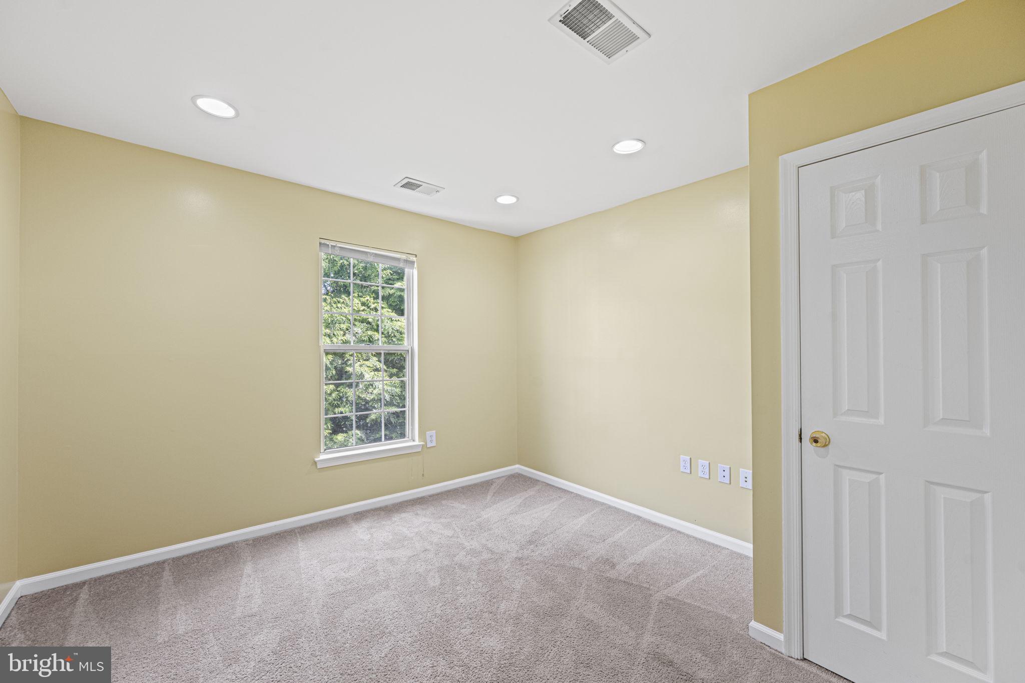 2400 Old Mystic Ct