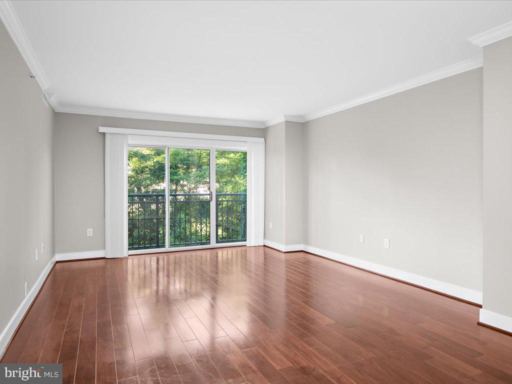 5 PARK PL #307