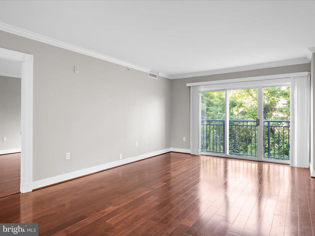 5 PARK PL #307