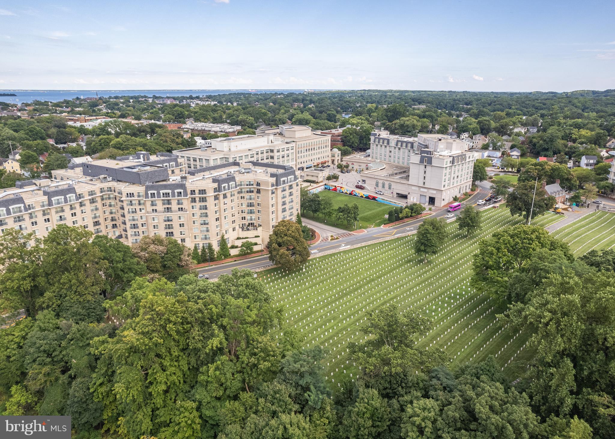 5 PARK PL #307