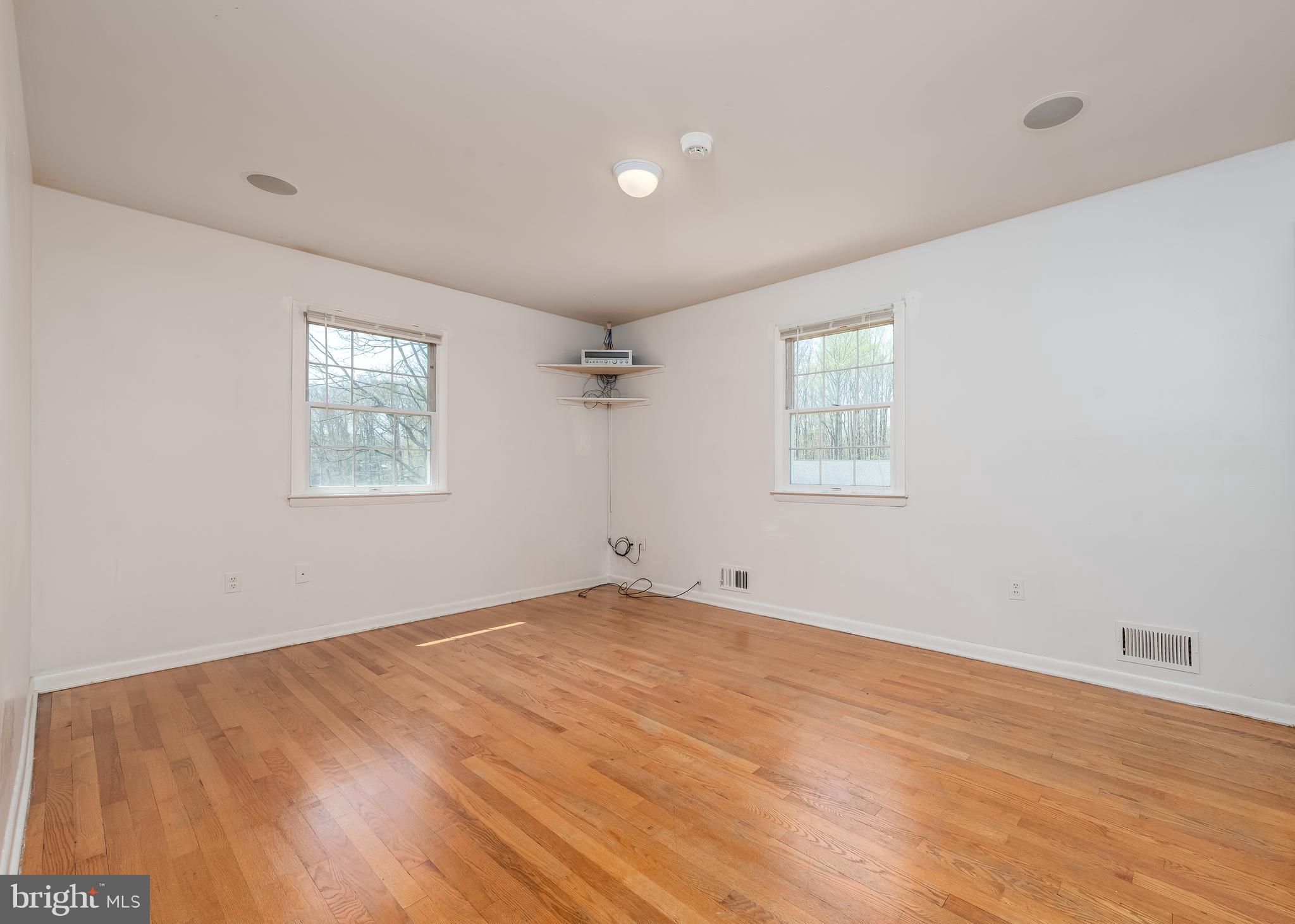 410 HEITZMAN RD