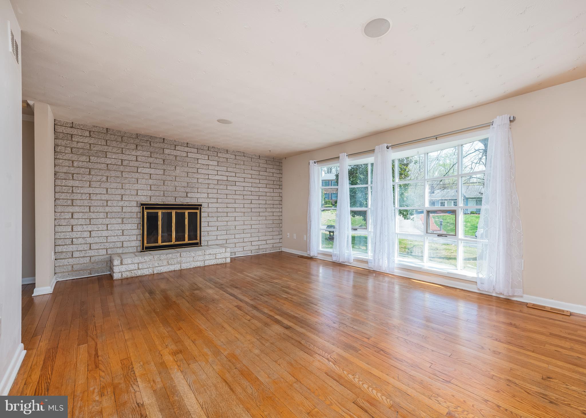 410 HEITZMAN RD