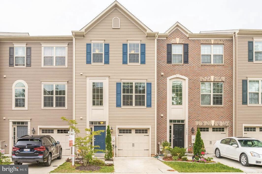 7907 Moss Brook Ct