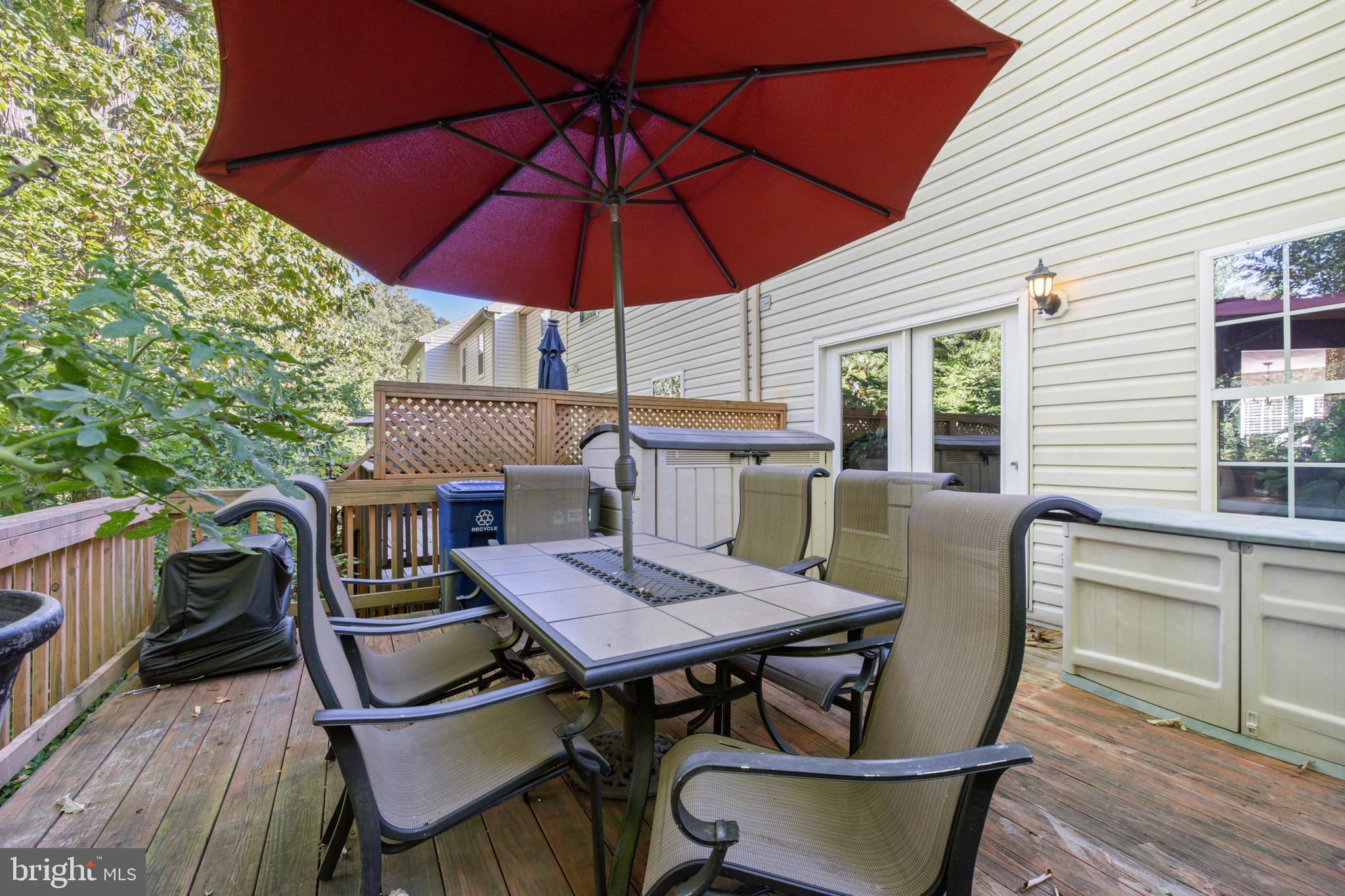 1433 Falcon Nest Ct