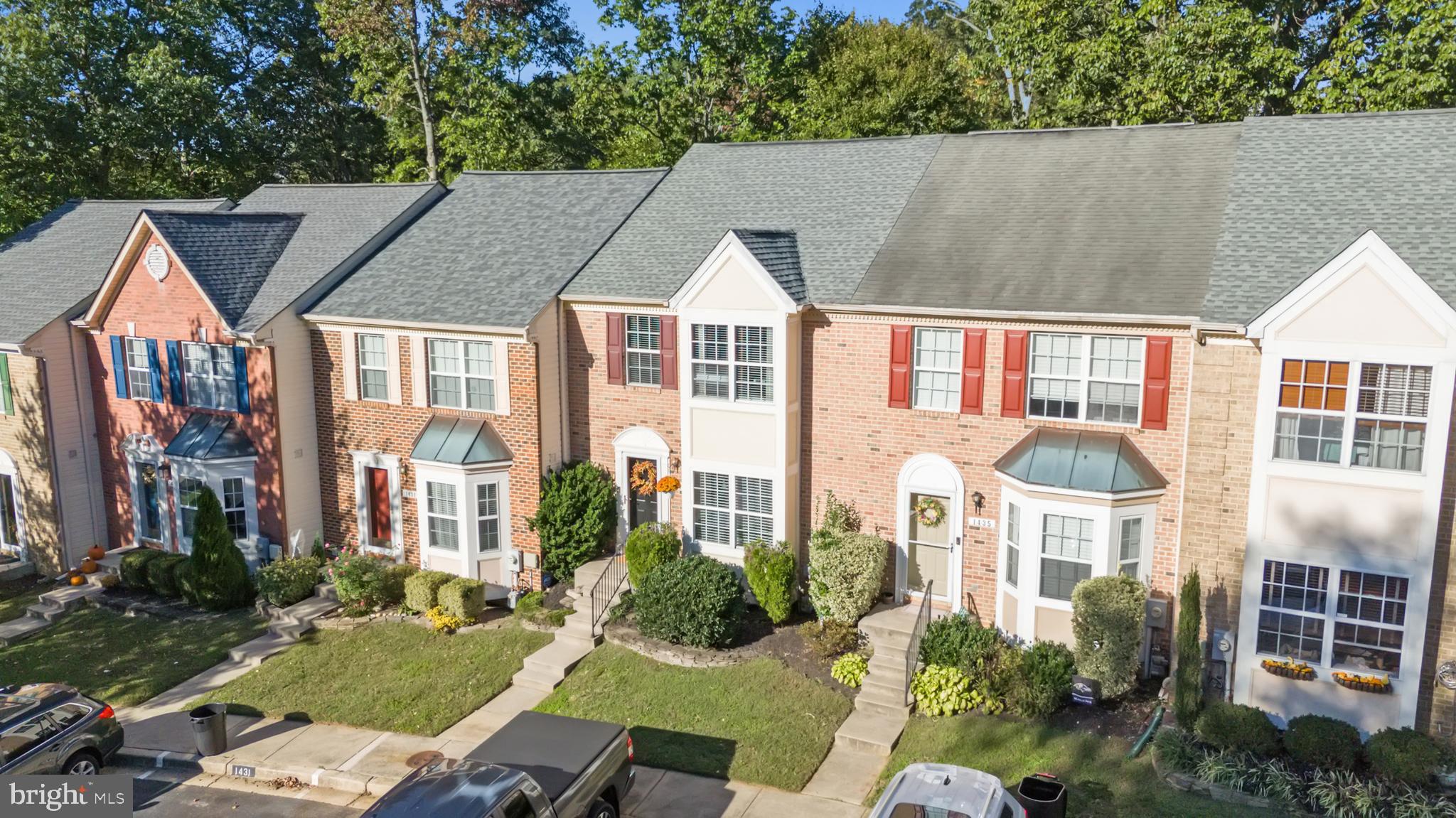 1433 Falcon Nest Ct