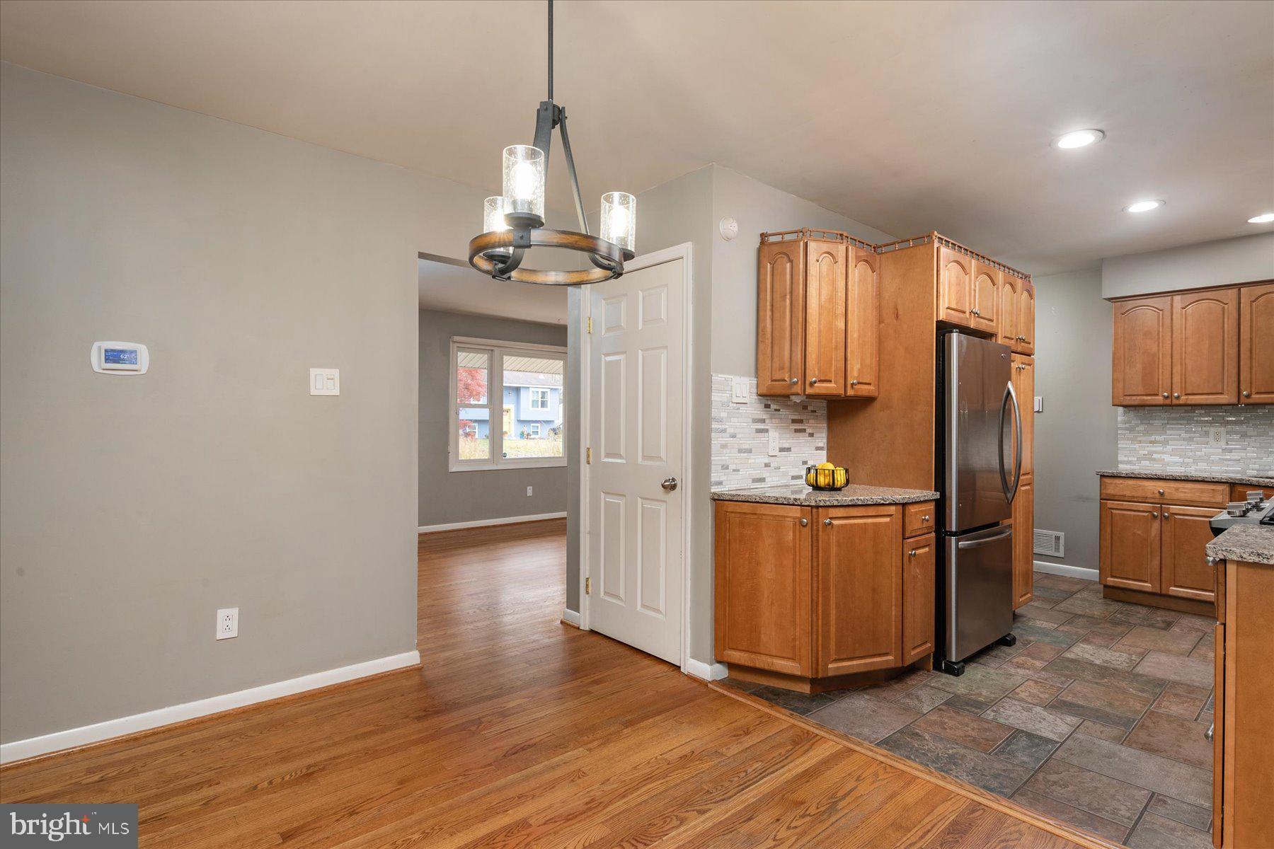 1180 Claire Rd