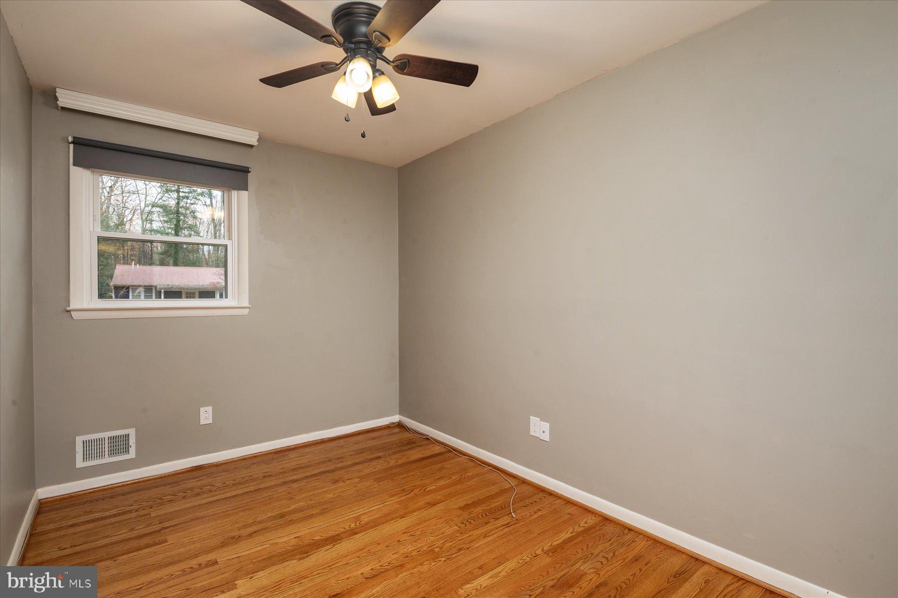 1180 Claire Rd