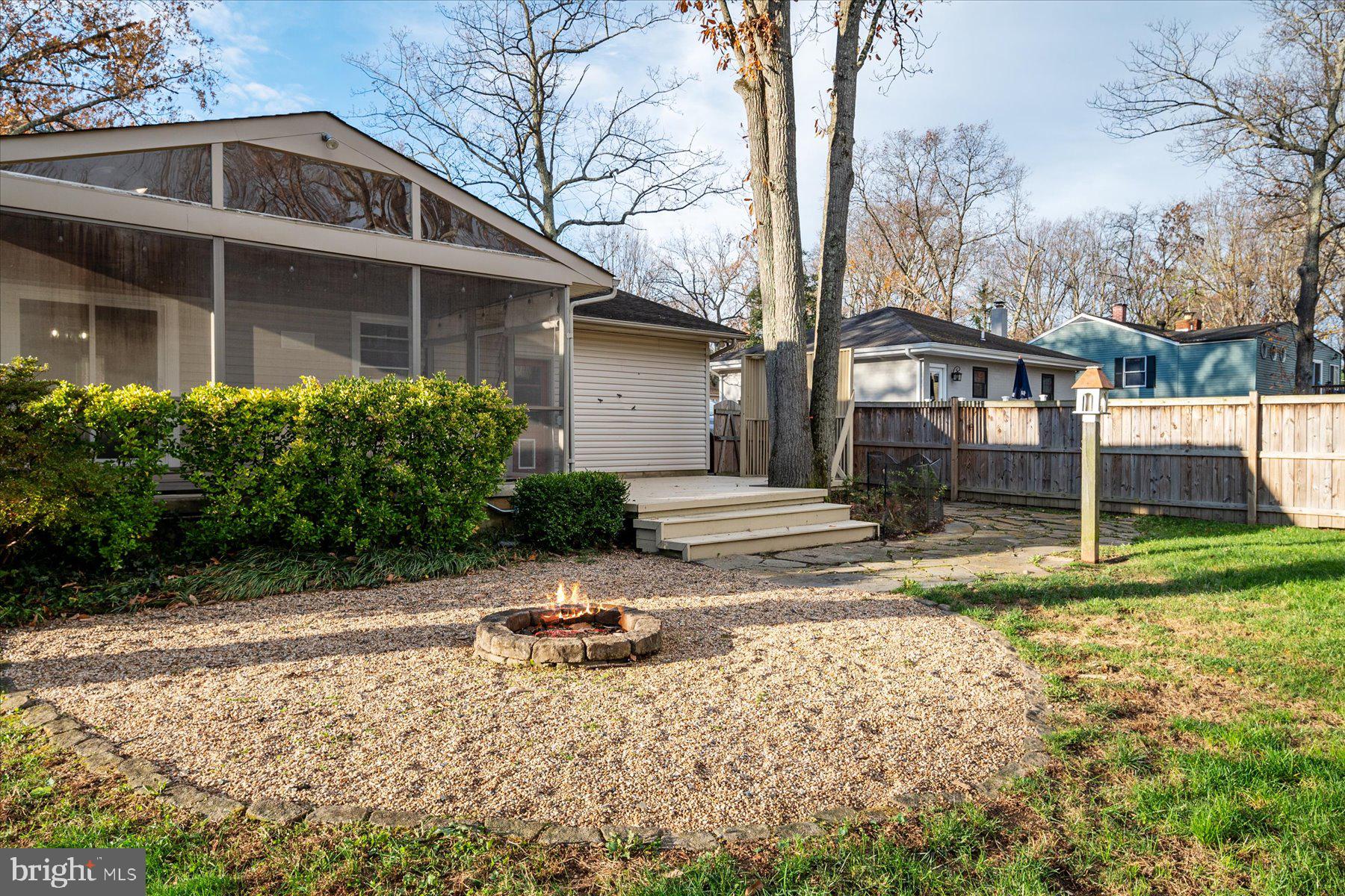 1180 Claire Rd