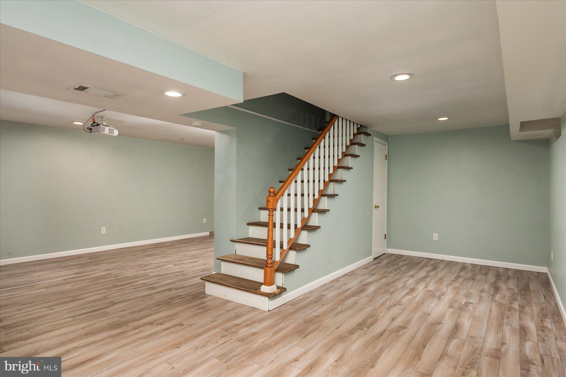 1180 Claire Rd