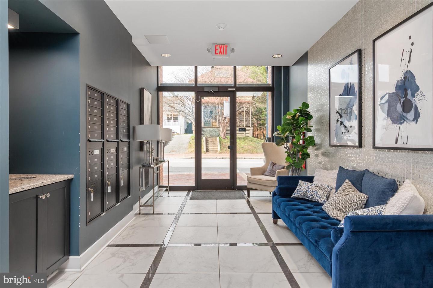 141 West St #206