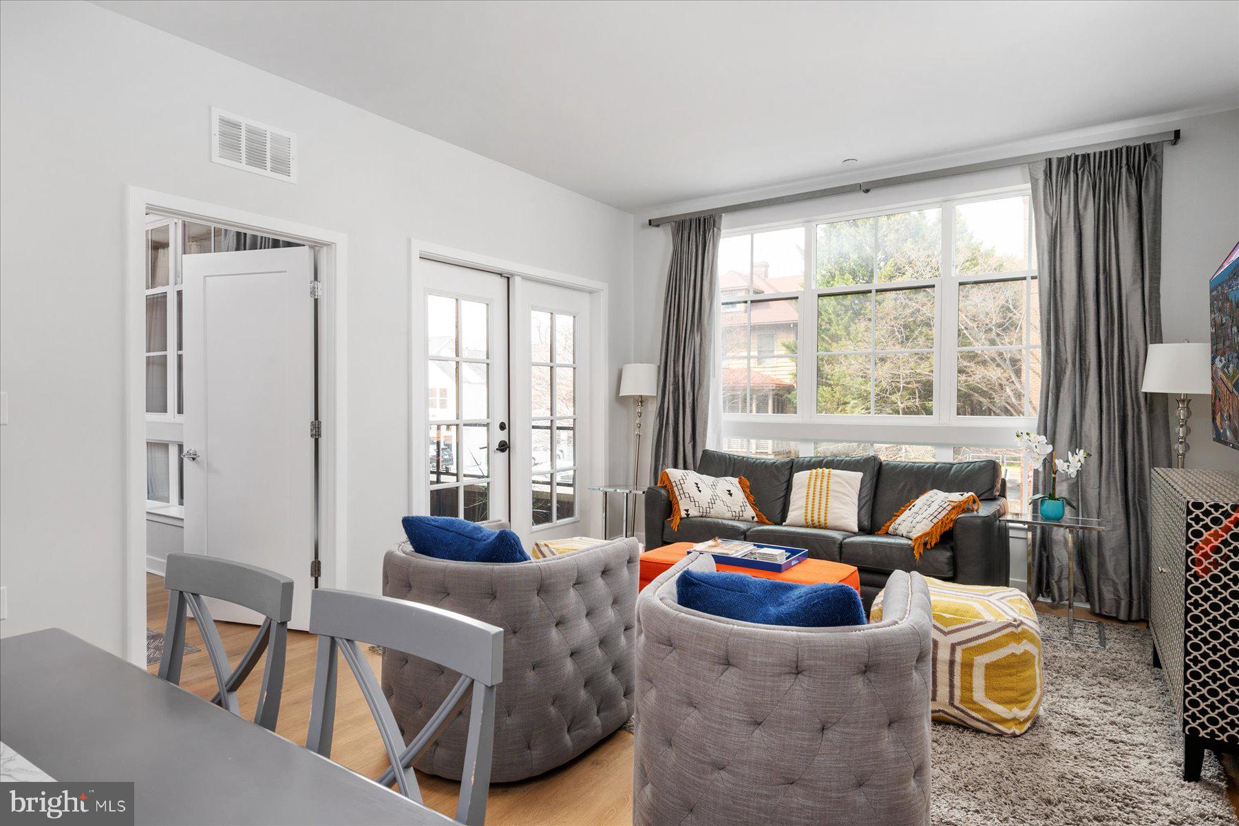 141 West St #206
