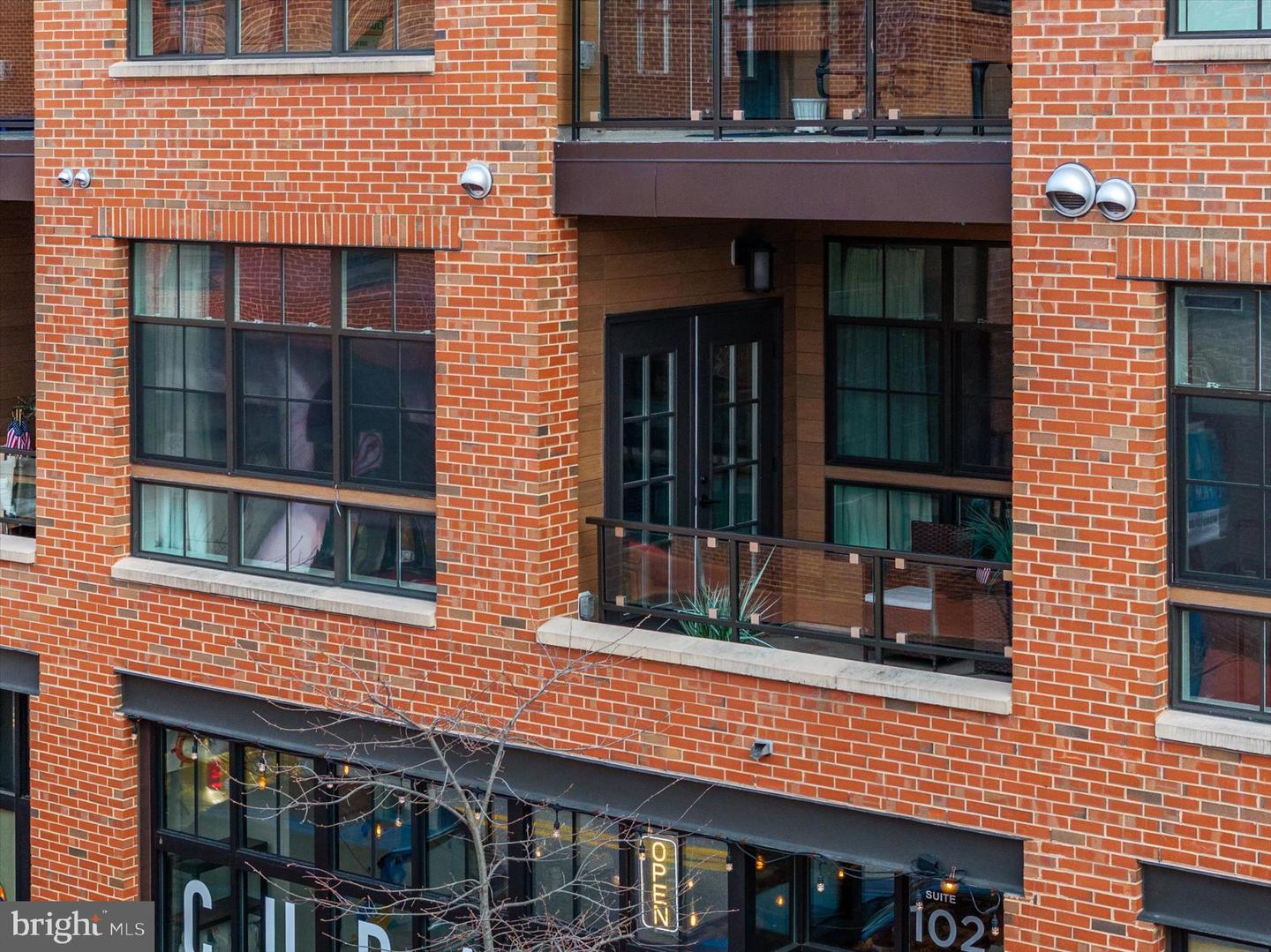 141 West St #206