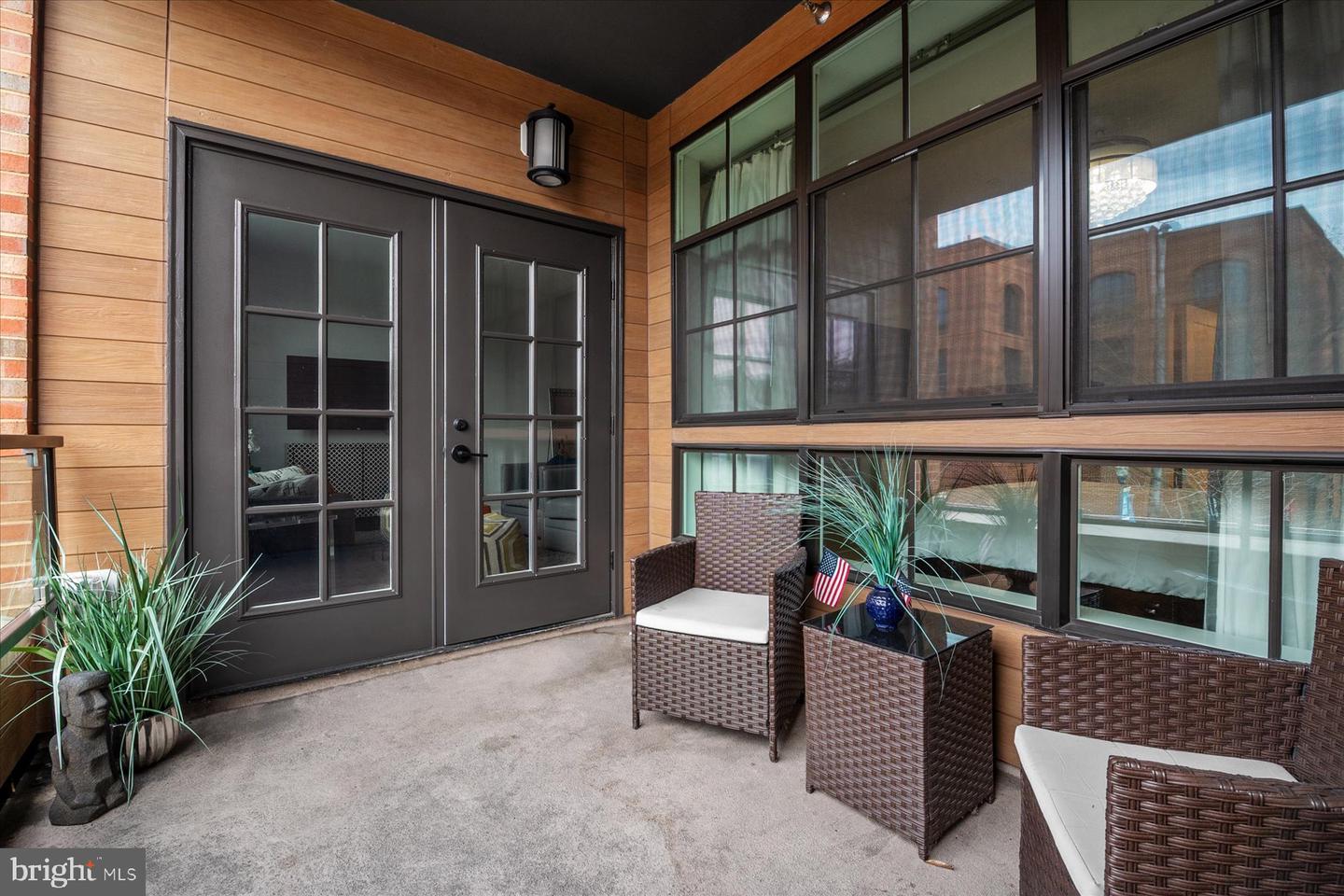 141 West St #206
