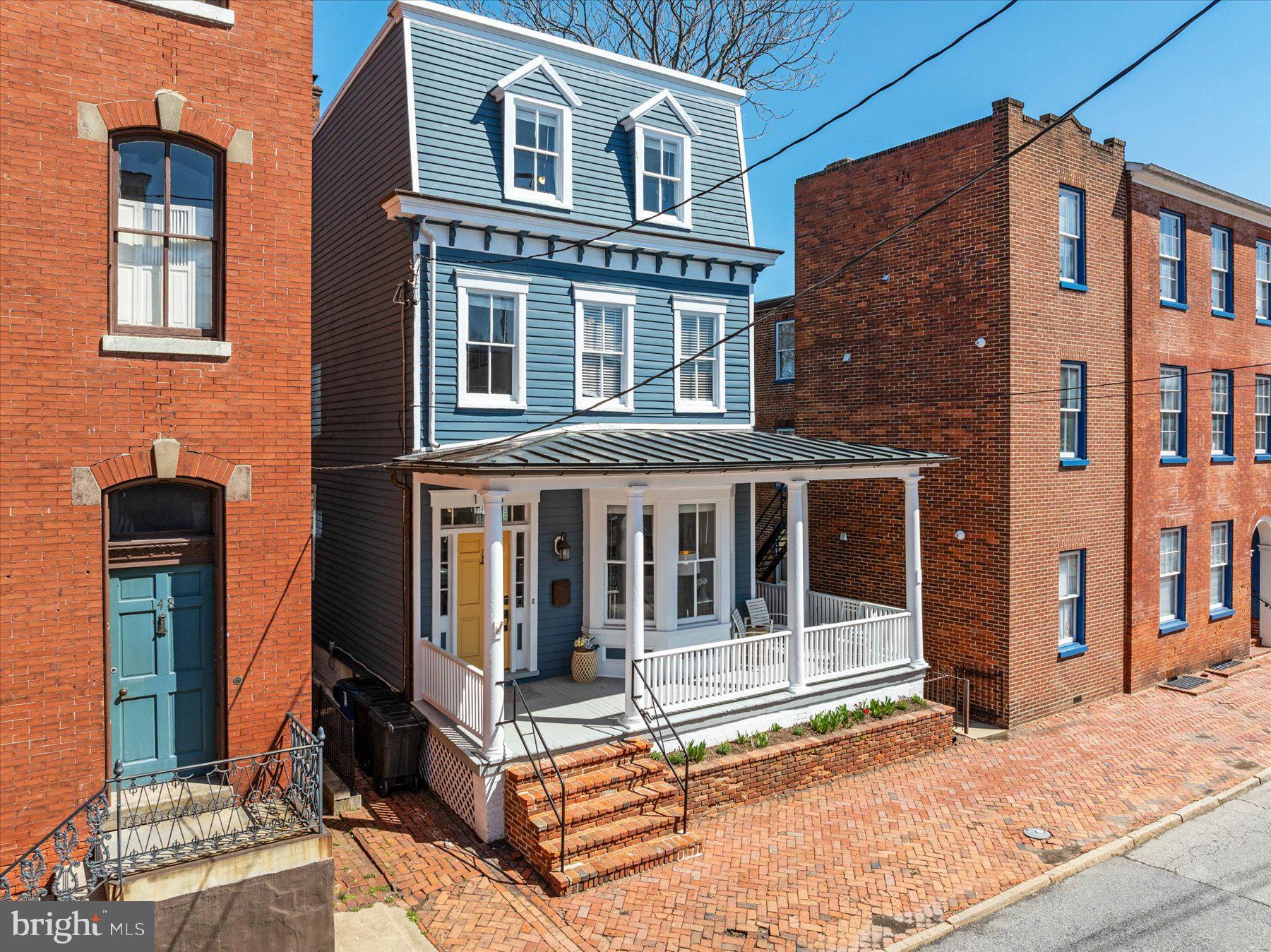 146 Duke Of Gloucester St