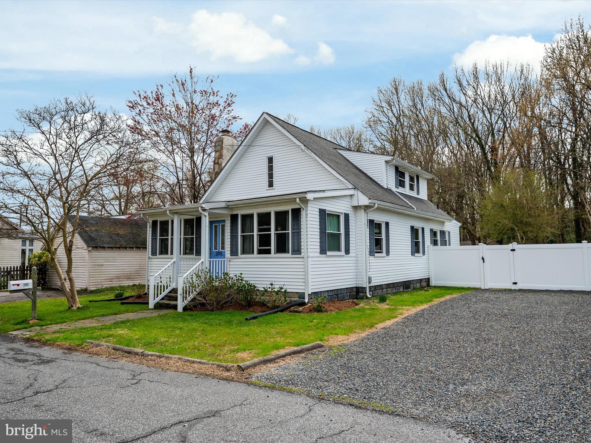 205 Arunah Ave