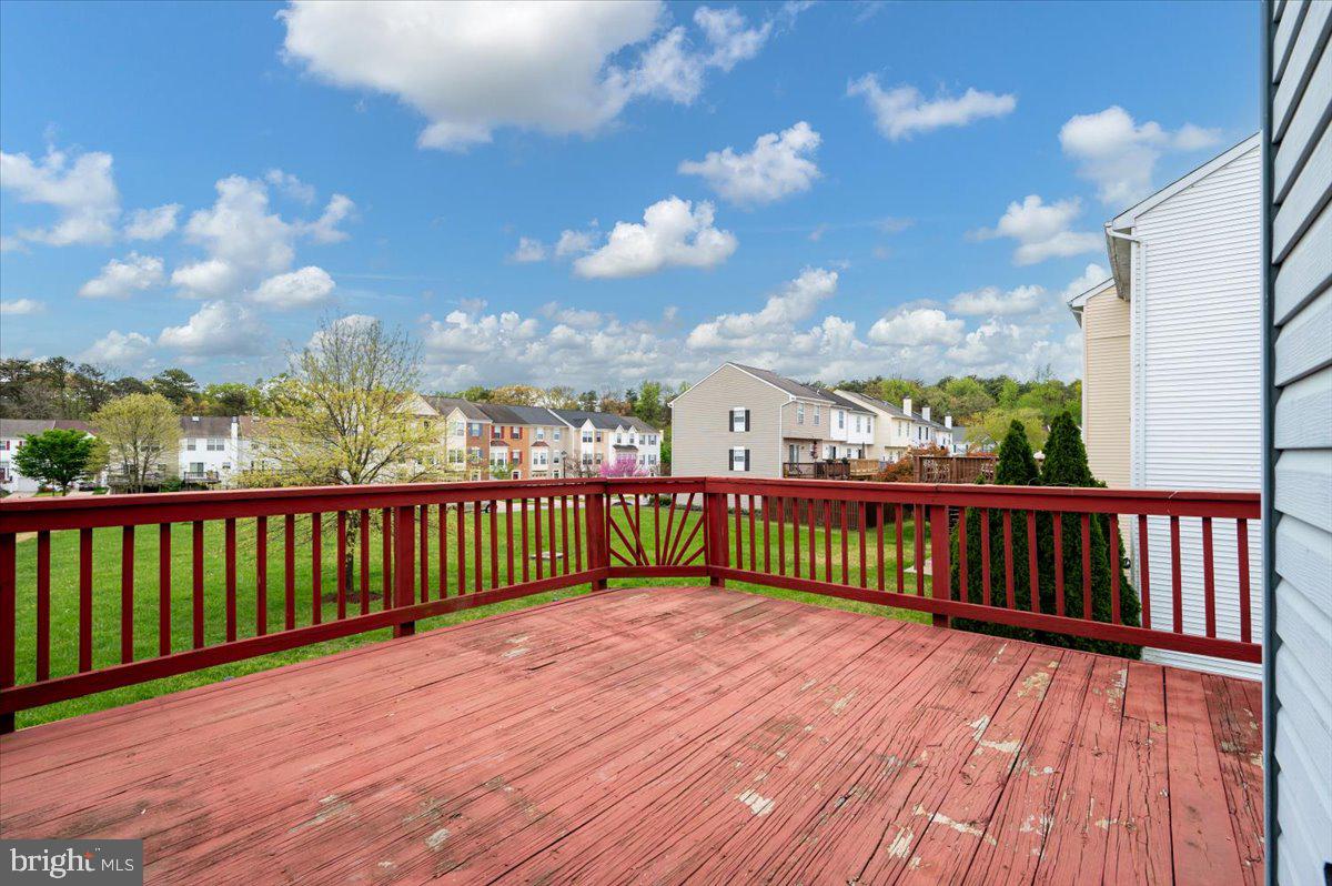 201 Pinecove Ave
