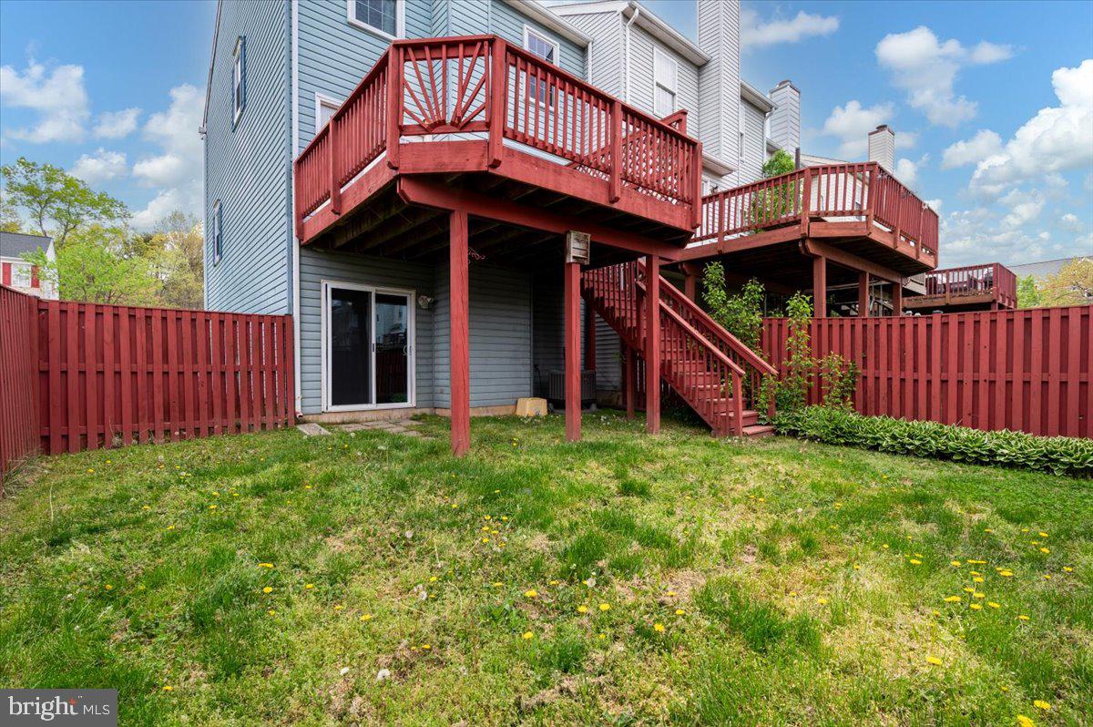 201 Pinecove Ave
