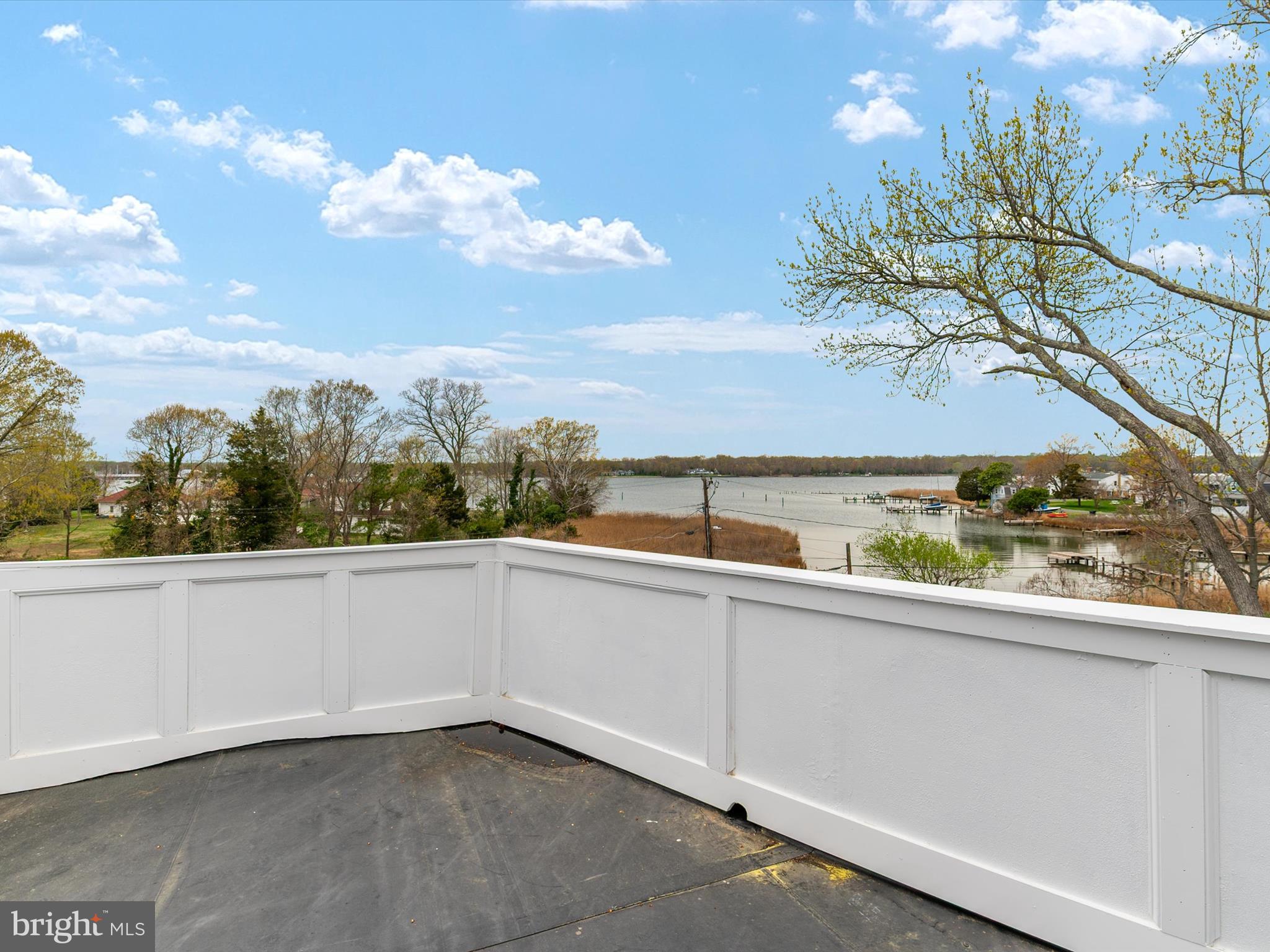 6561 Shady Side Rd