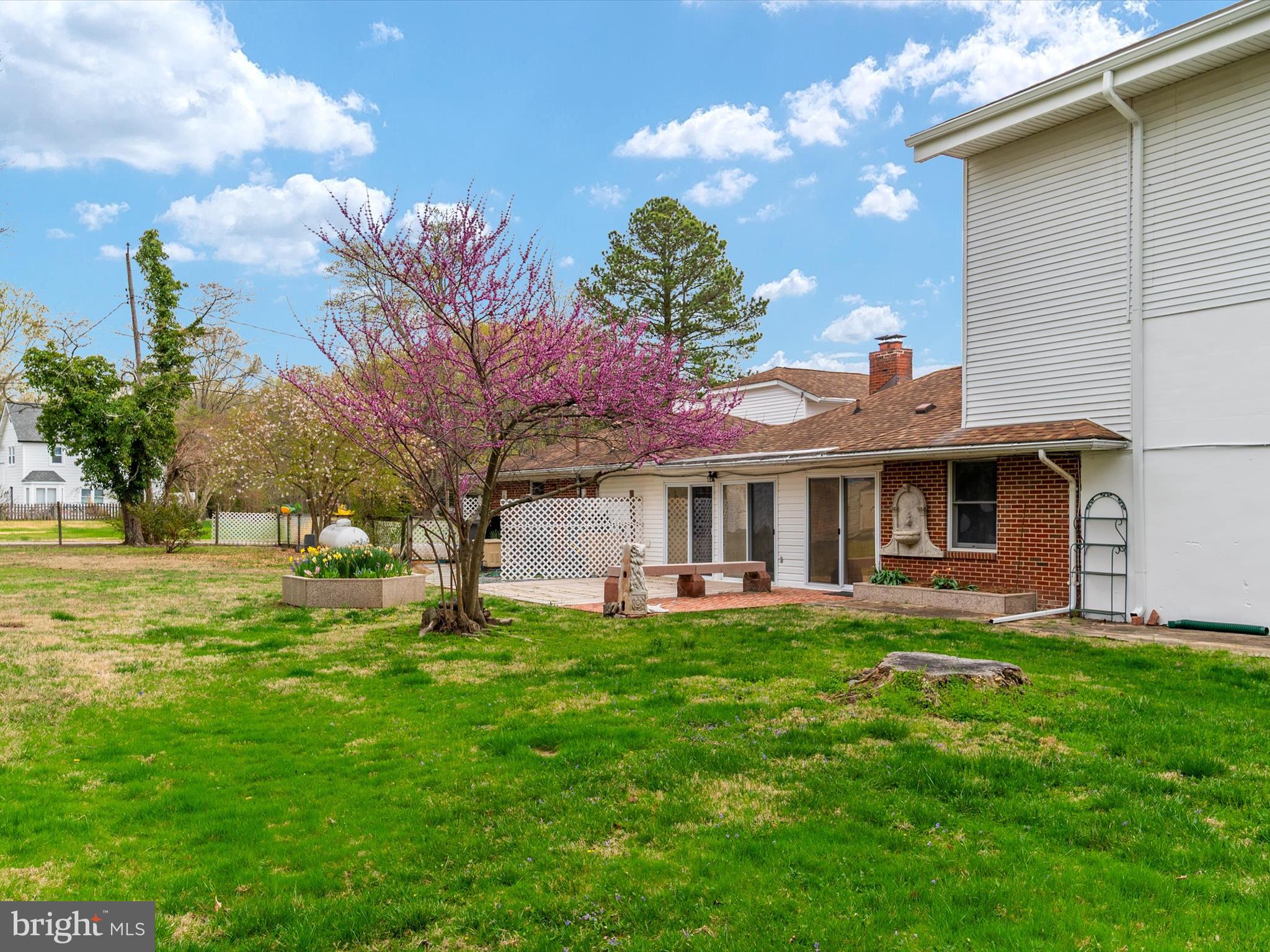 6561 Shady Side Rd
