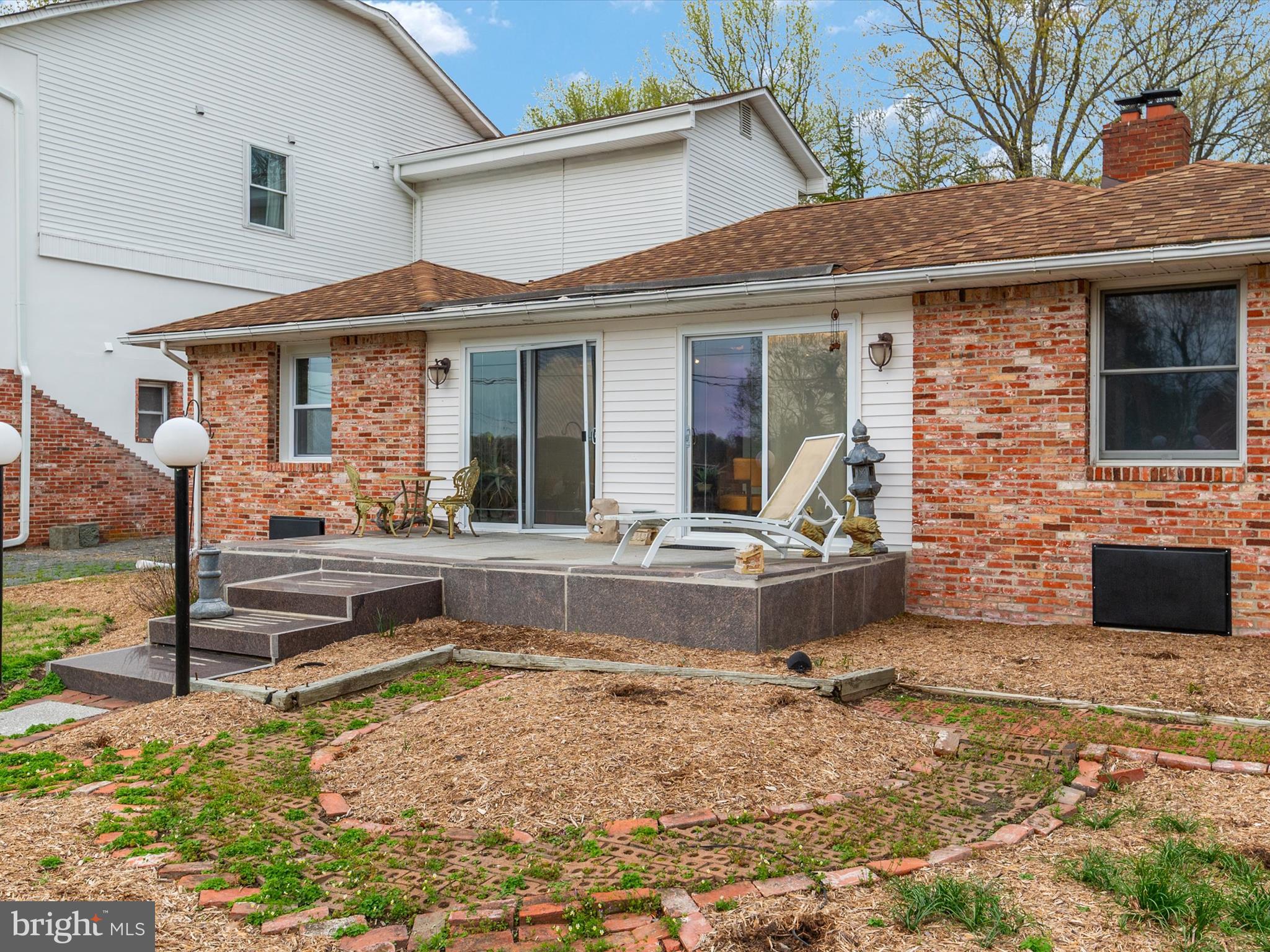 6561 Shady Side Rd