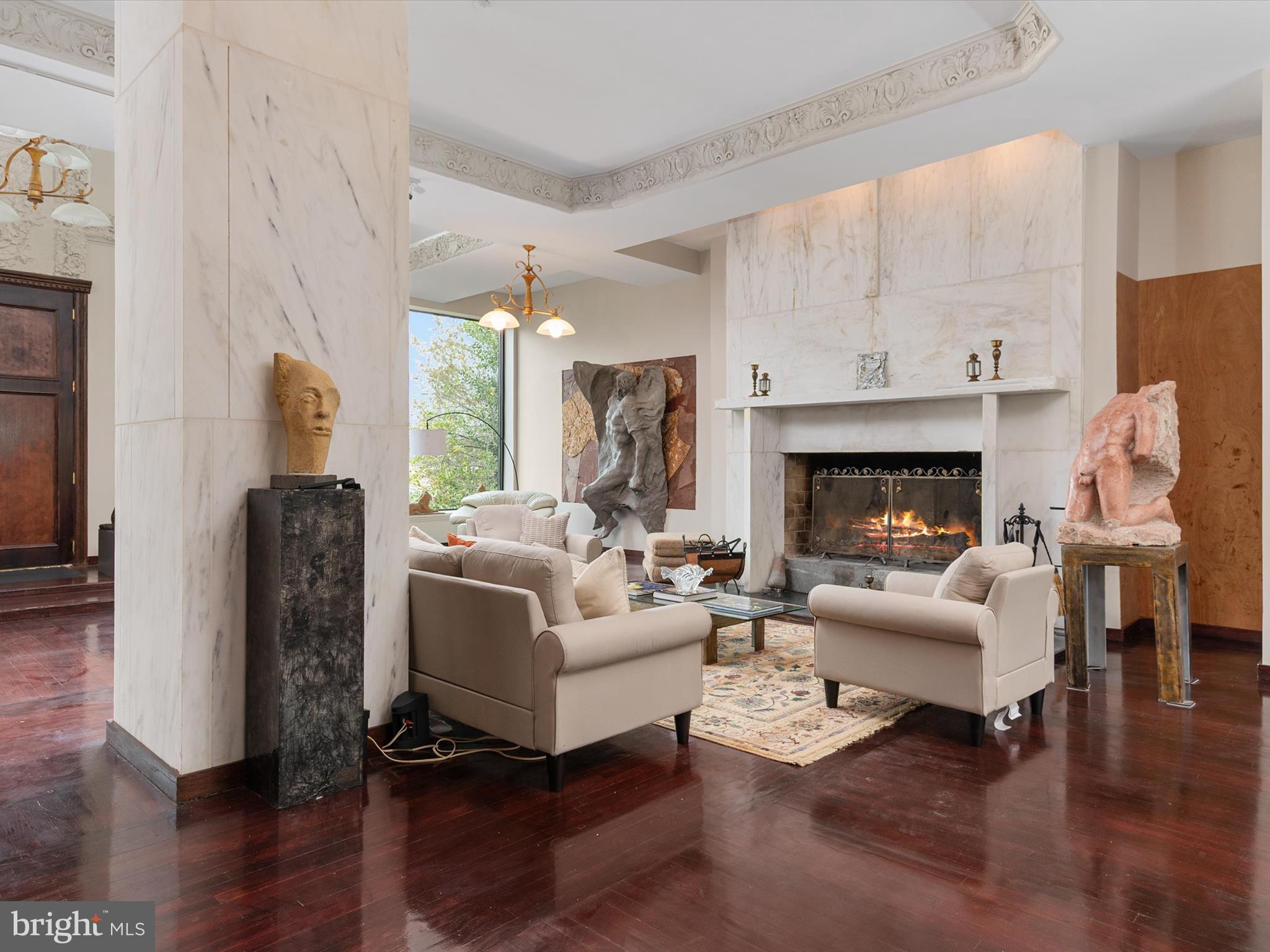 6561 Shady Side Rd