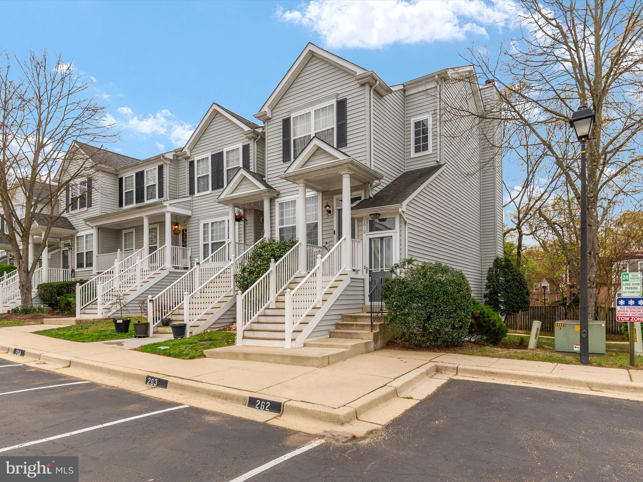 1610 Fallowfield Ct