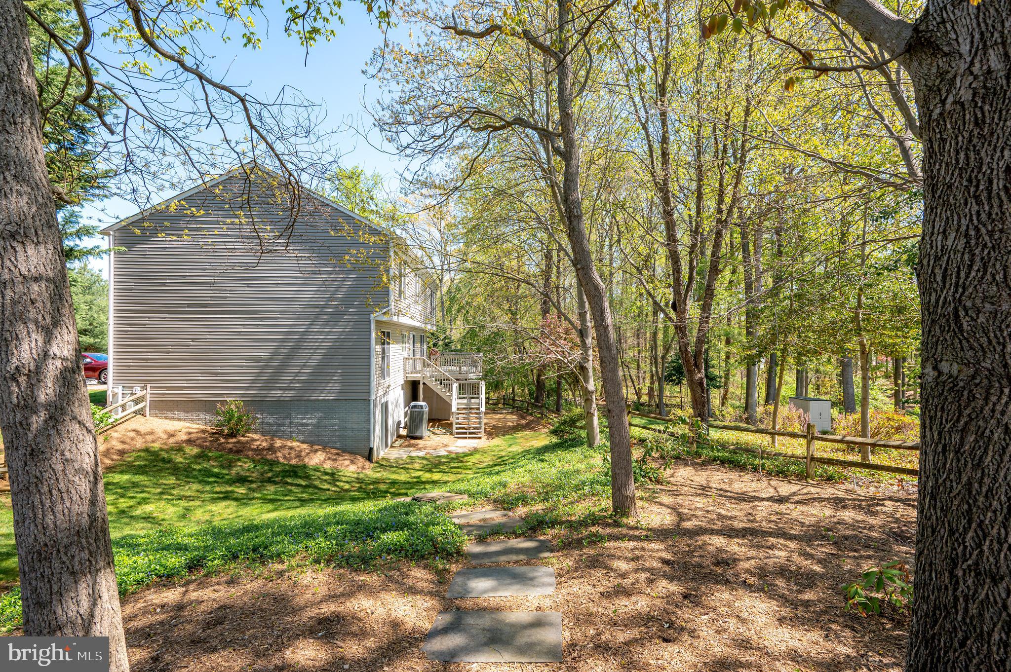 315 Rosslare Dr