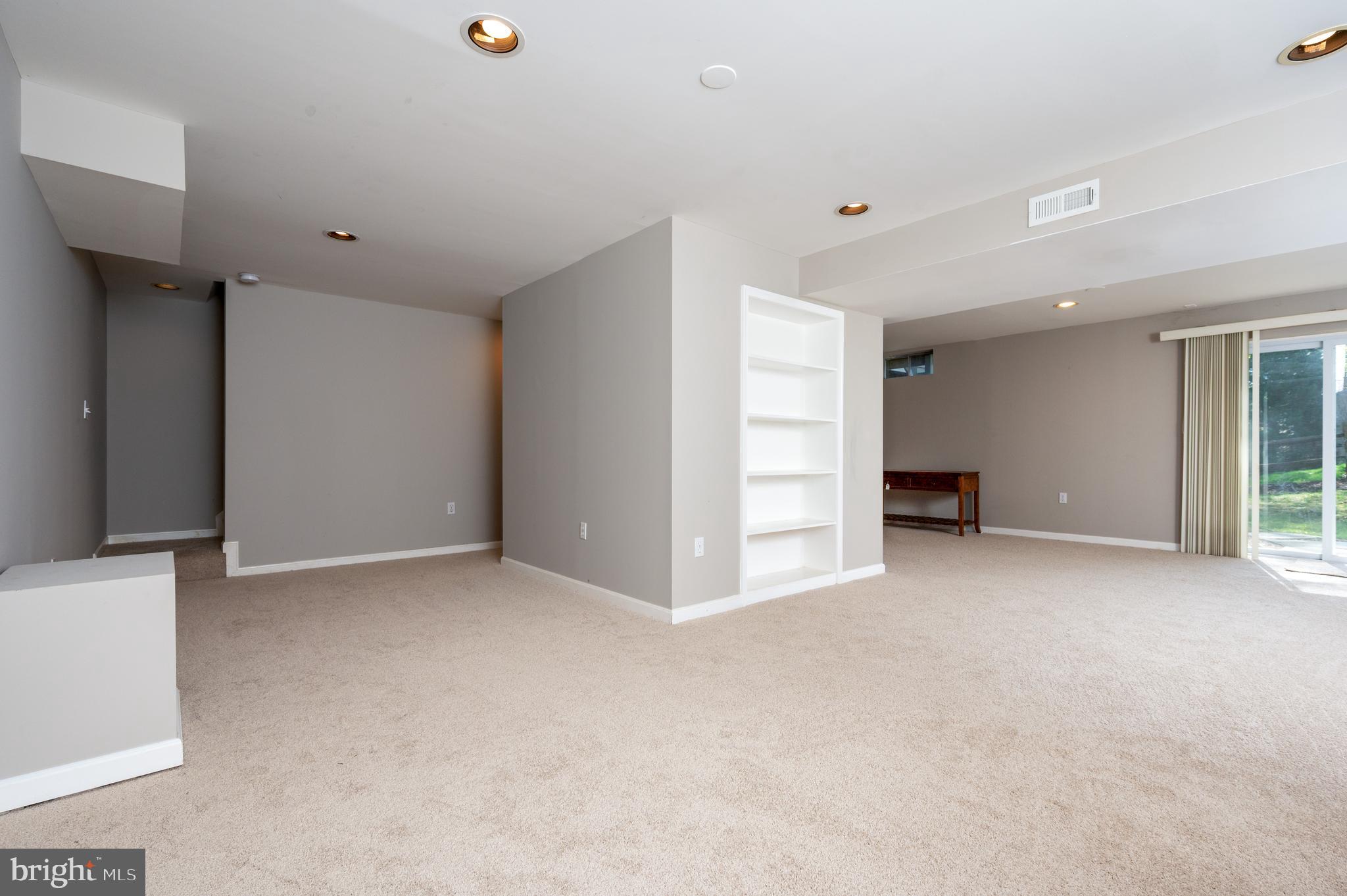 315 Rosslare Dr
