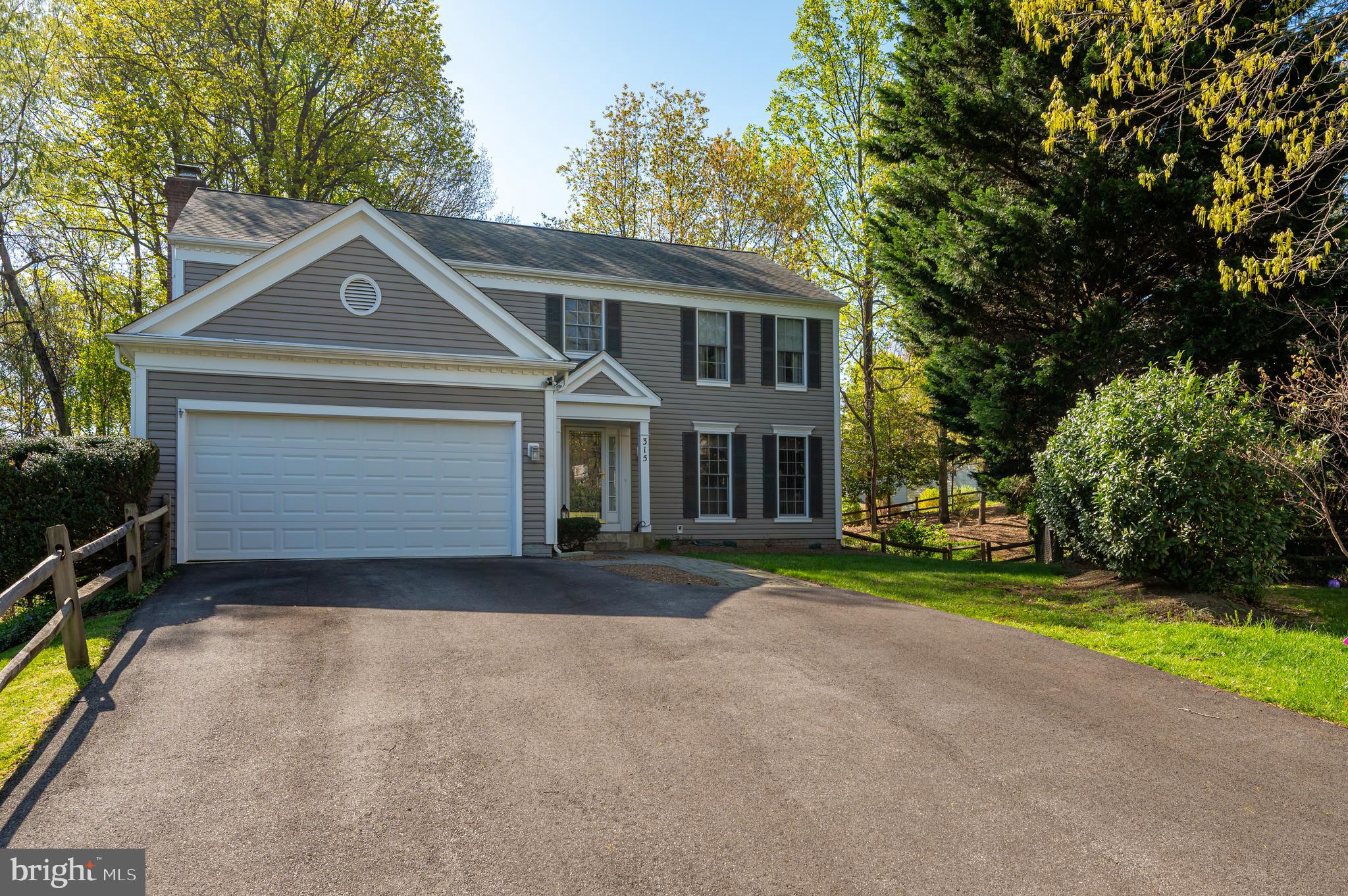 315 Rosslare Dr