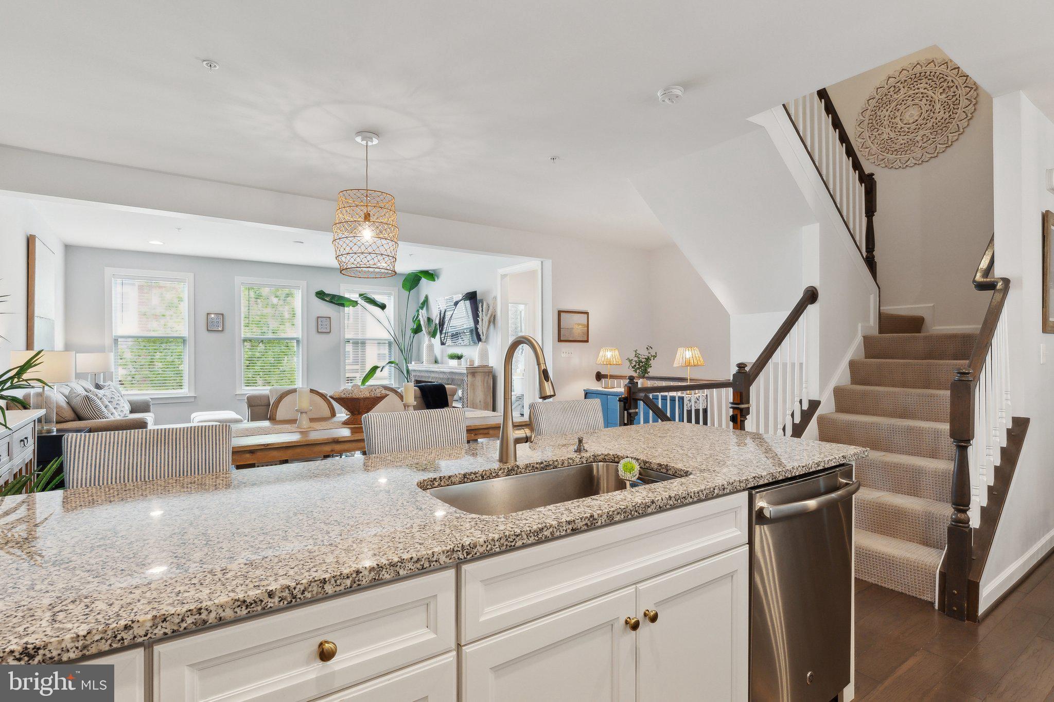 29 Enclave Ct
