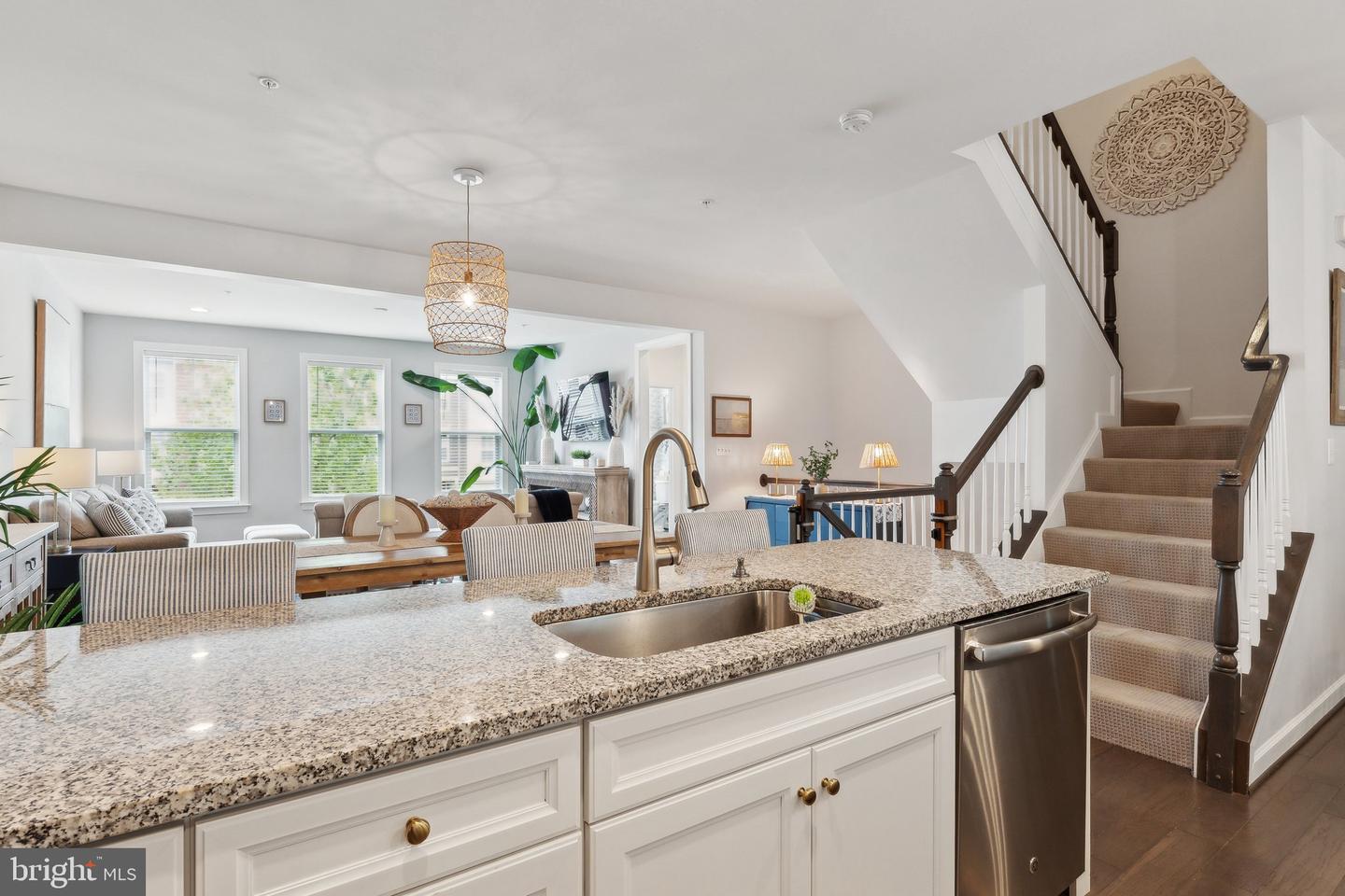 29 Enclave Ct