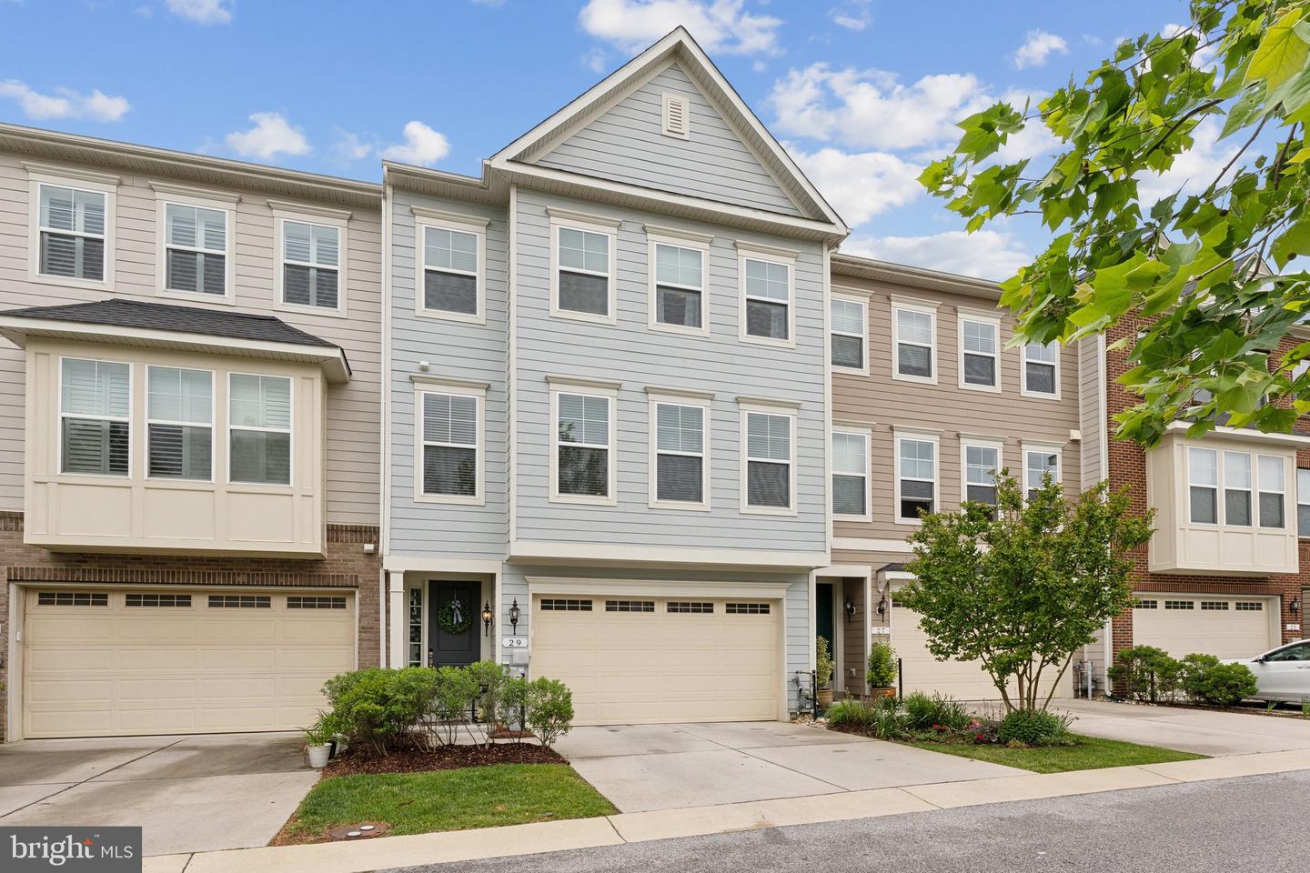 29 Enclave Ct