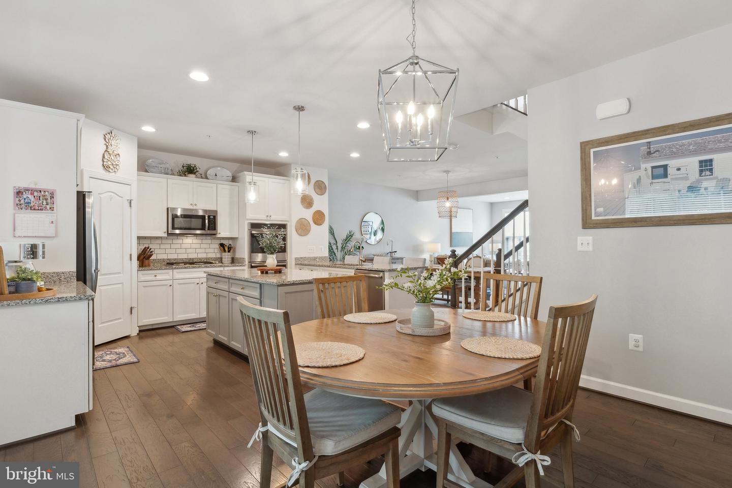 29 Enclave Ct