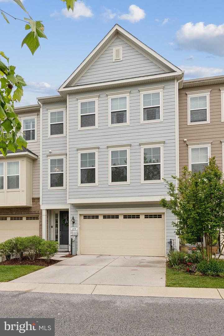 29 Enclave Ct