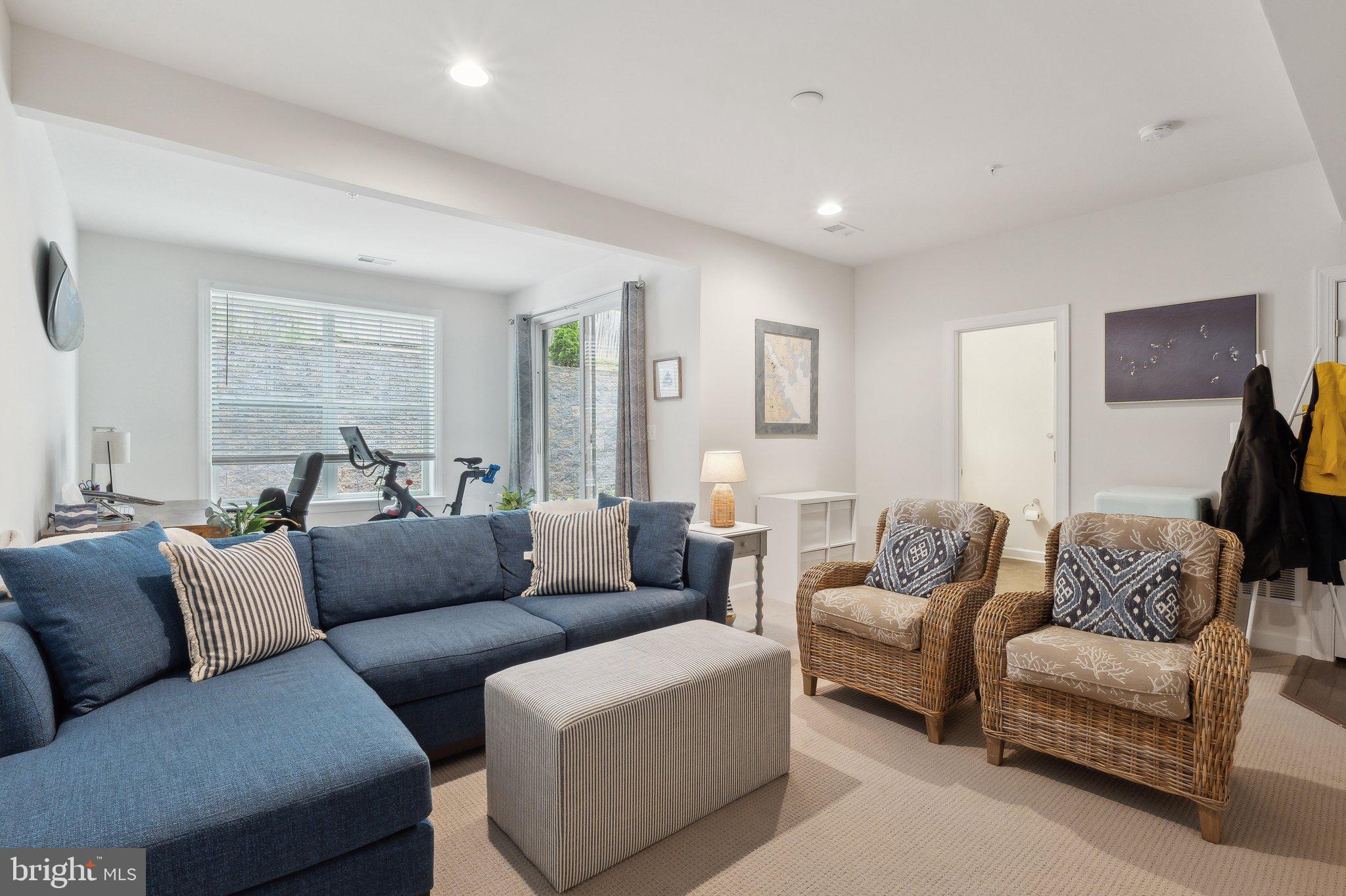 29 Enclave Ct