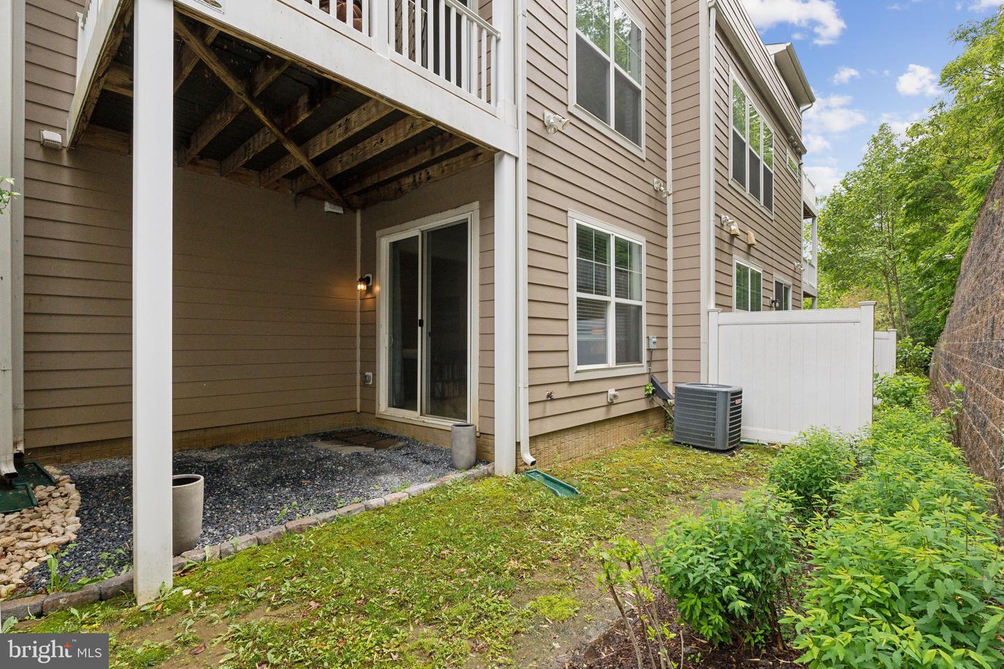 29 Enclave Ct