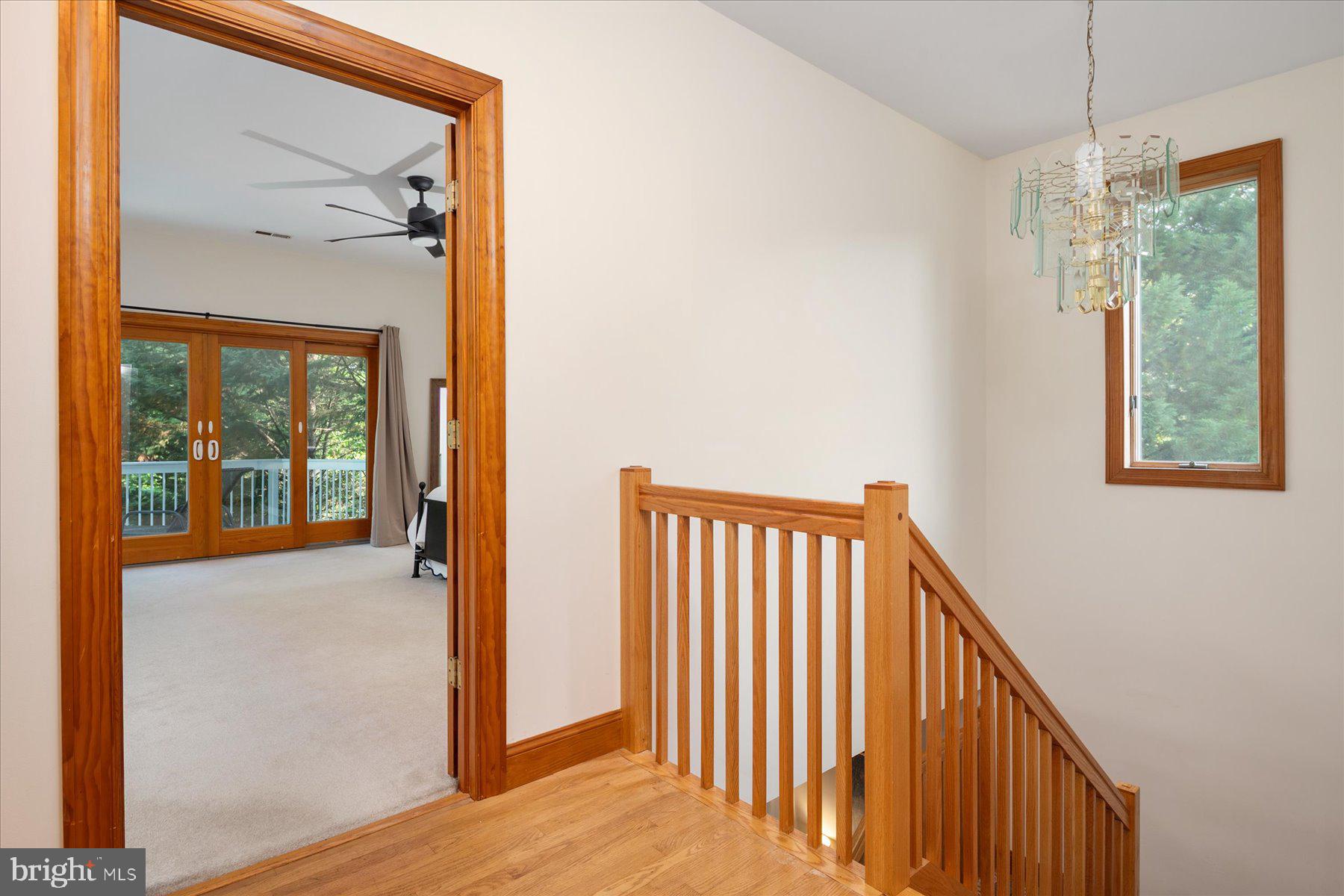 2710 Parkview Dr