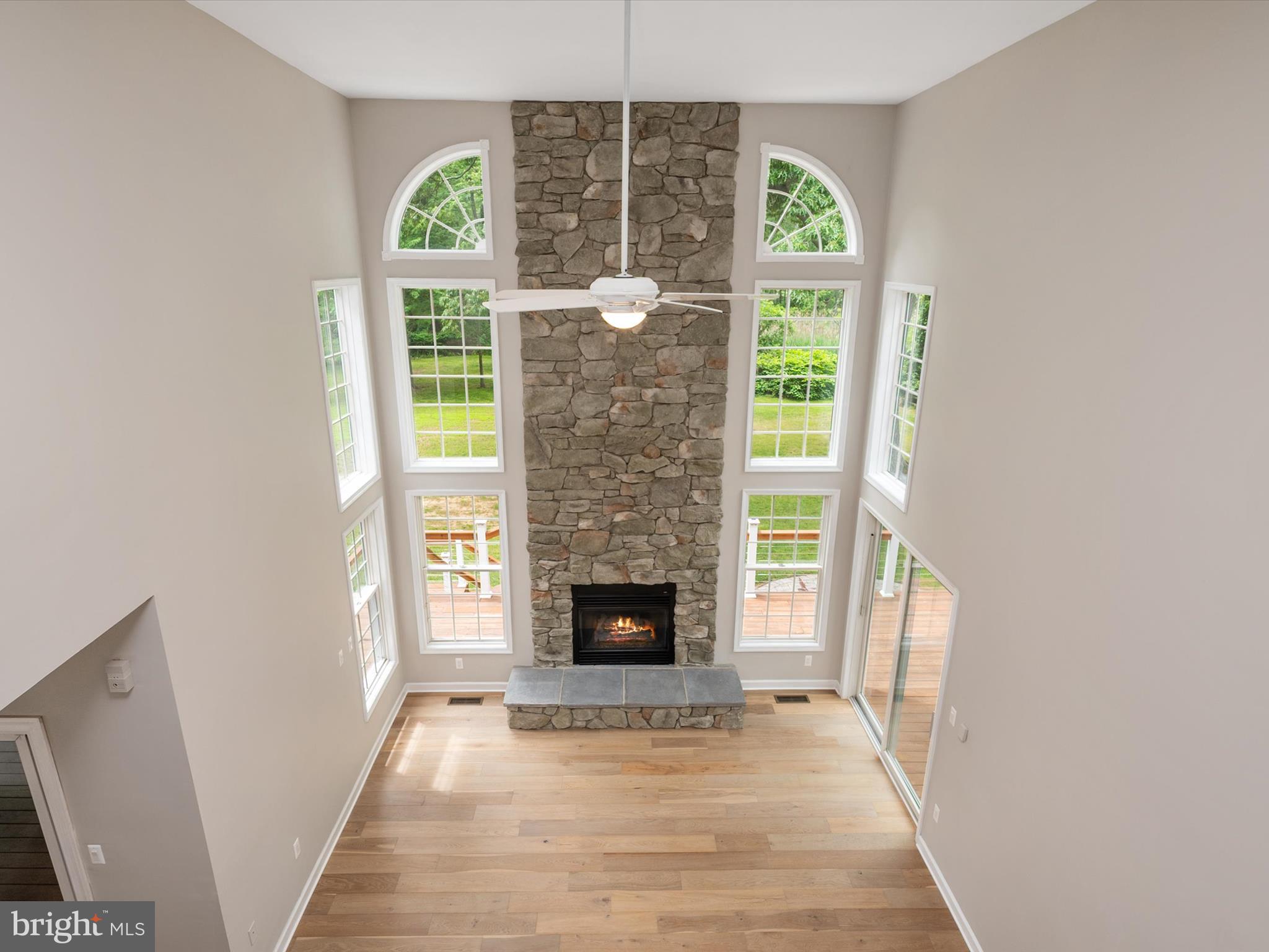 1015 S Creek View Ct