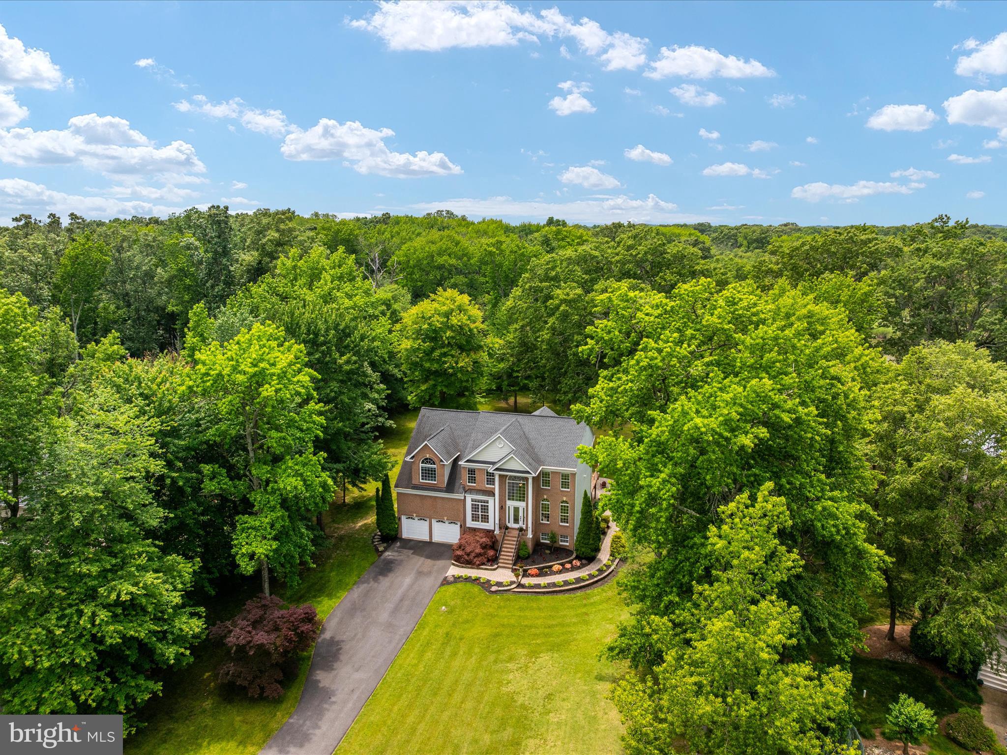 1015 S Creek View Ct