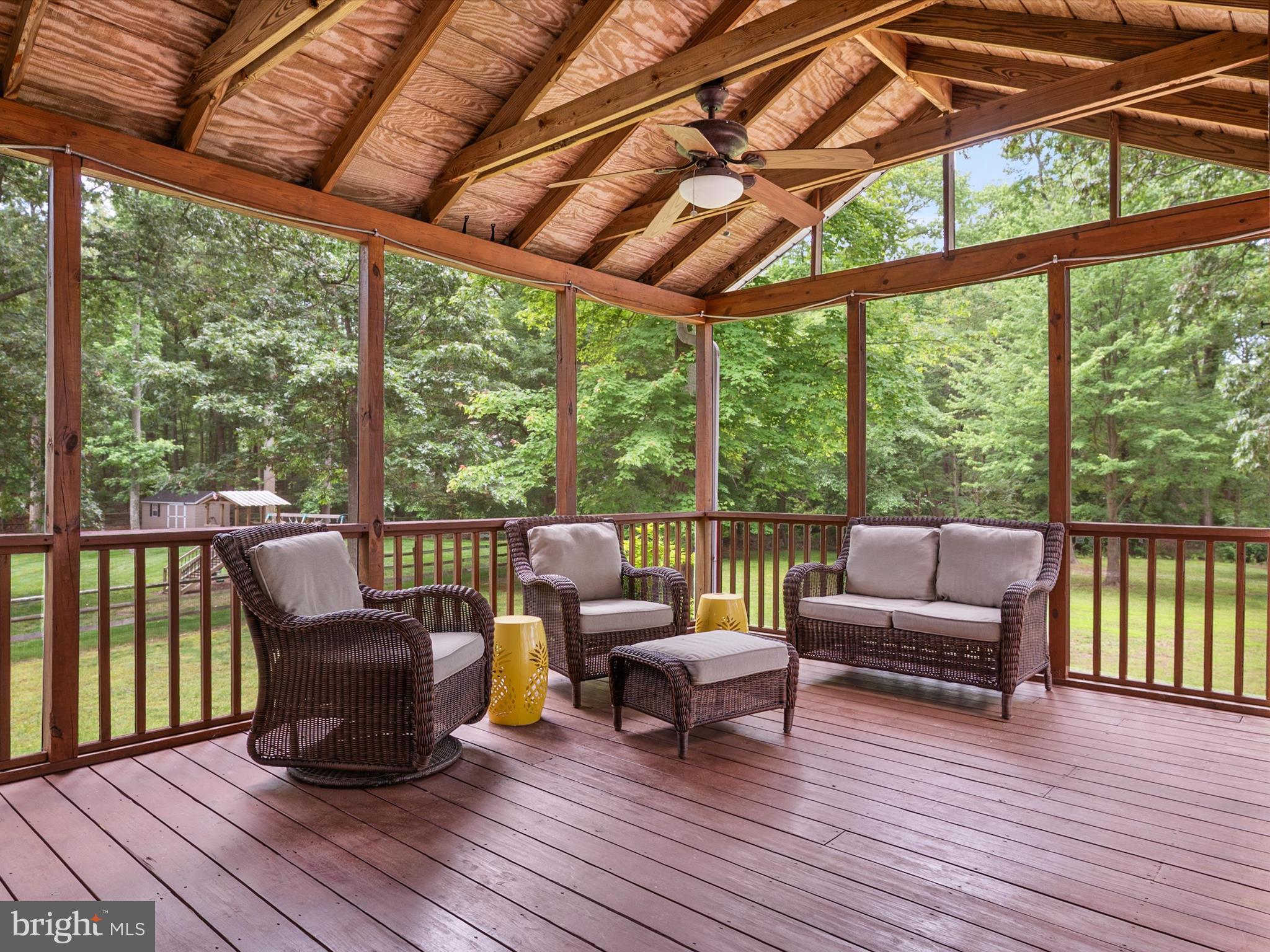 1015 S Creek View Ct