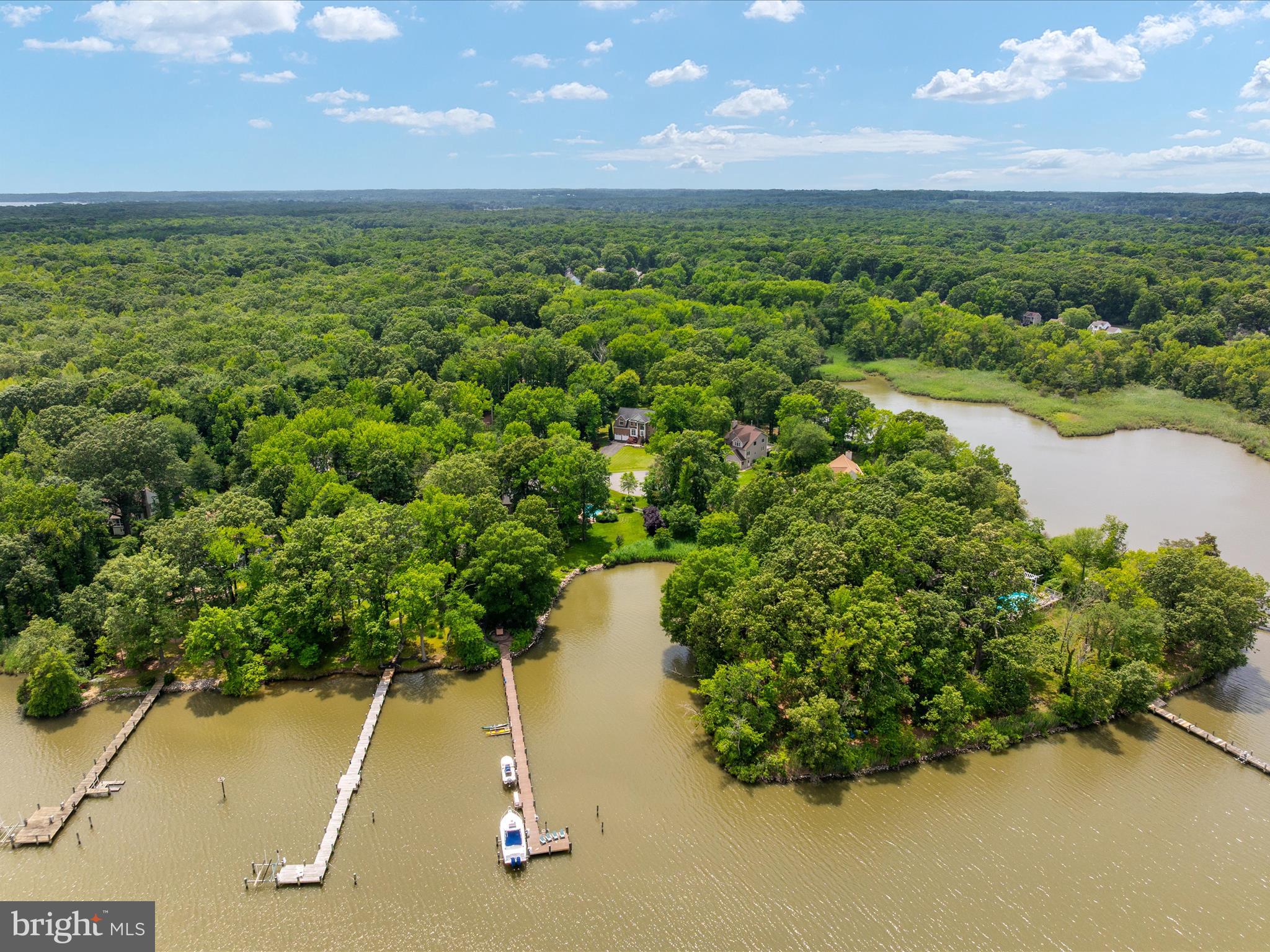 1015 S Creek View Ct