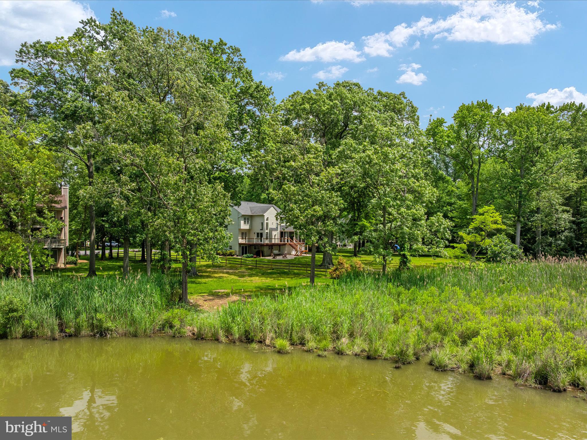 1015 S Creek View Ct