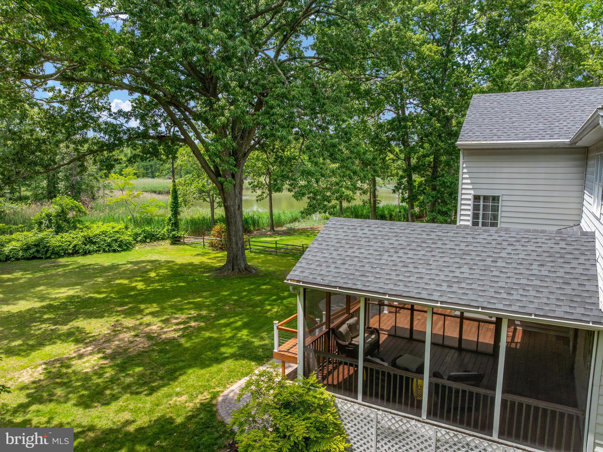 1015 S Creek View Ct