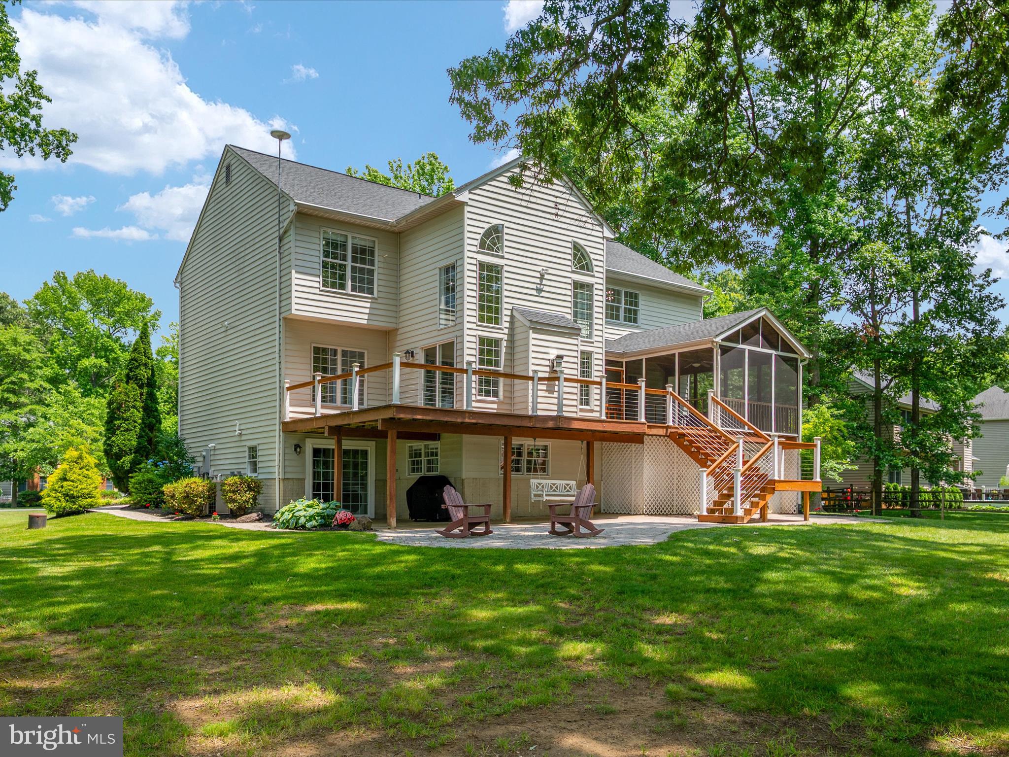 1015 S Creek View Ct