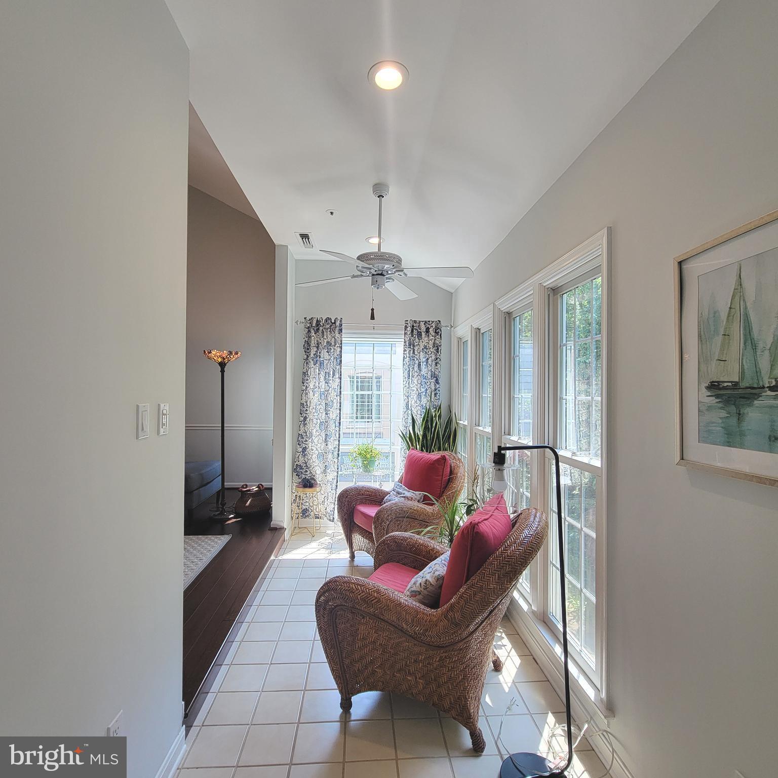 2710 SUMMERVIEW WAY 302