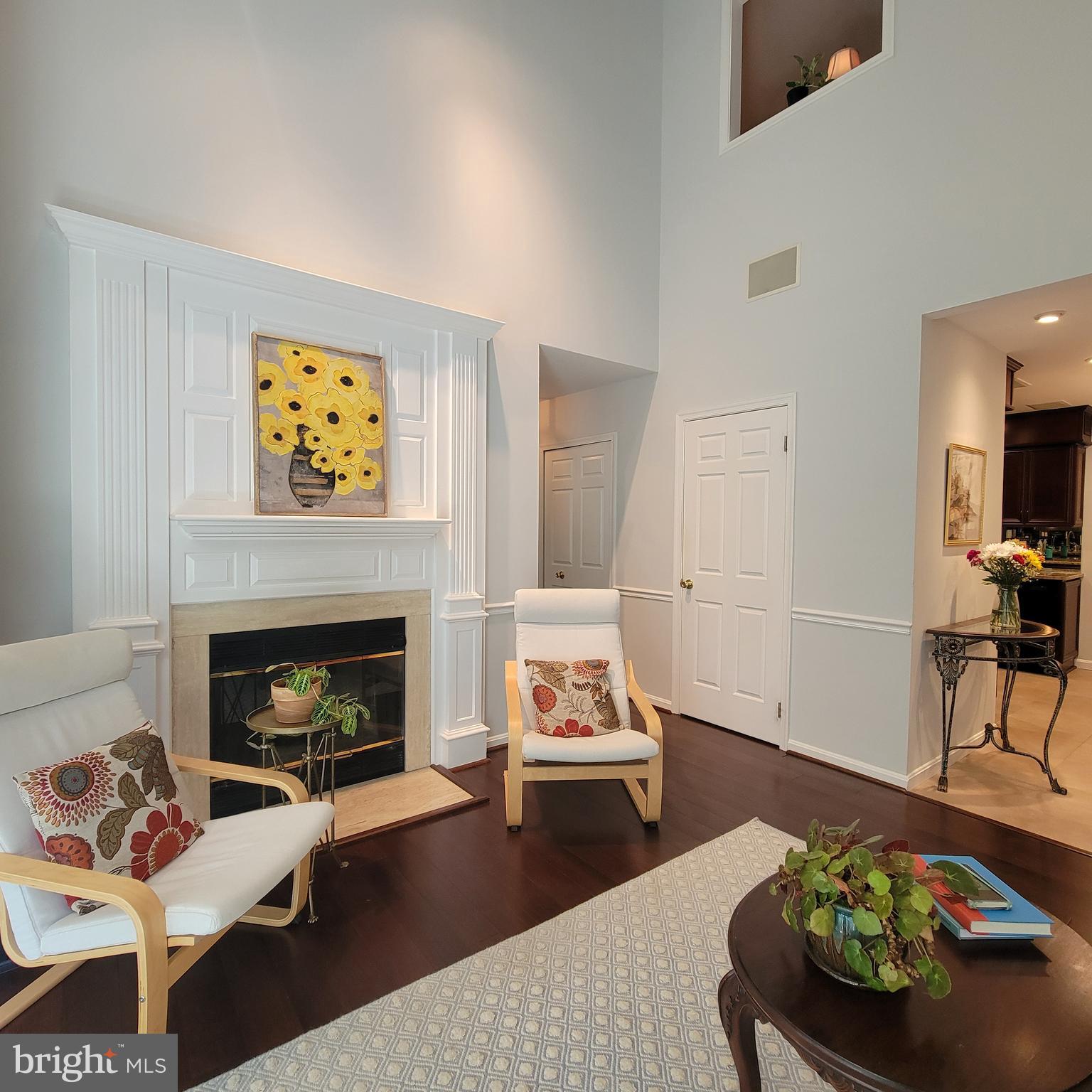 2710 SUMMERVIEW WAY 302