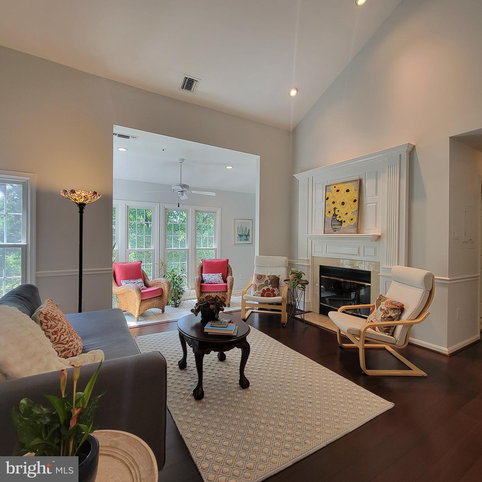 2710 SUMMERVIEW WAY 302