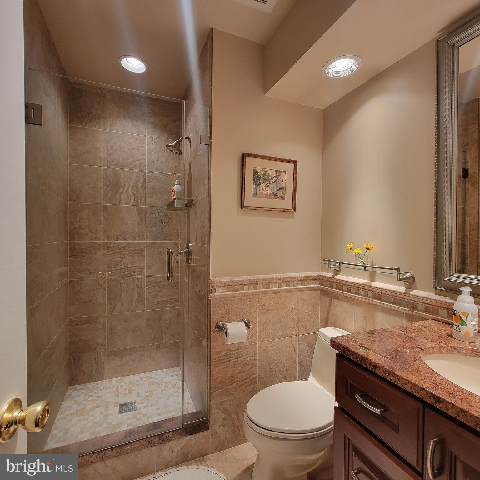 2710 SUMMERVIEW WAY 302