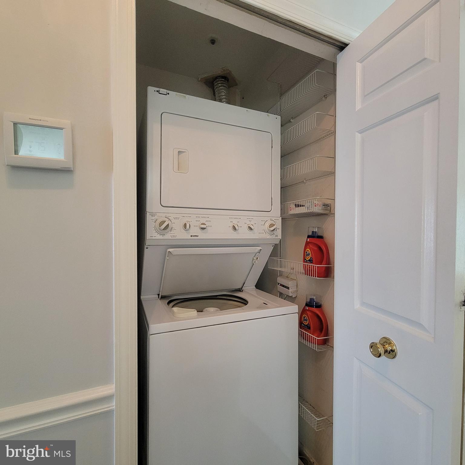 2710 SUMMERVIEW WAY 302